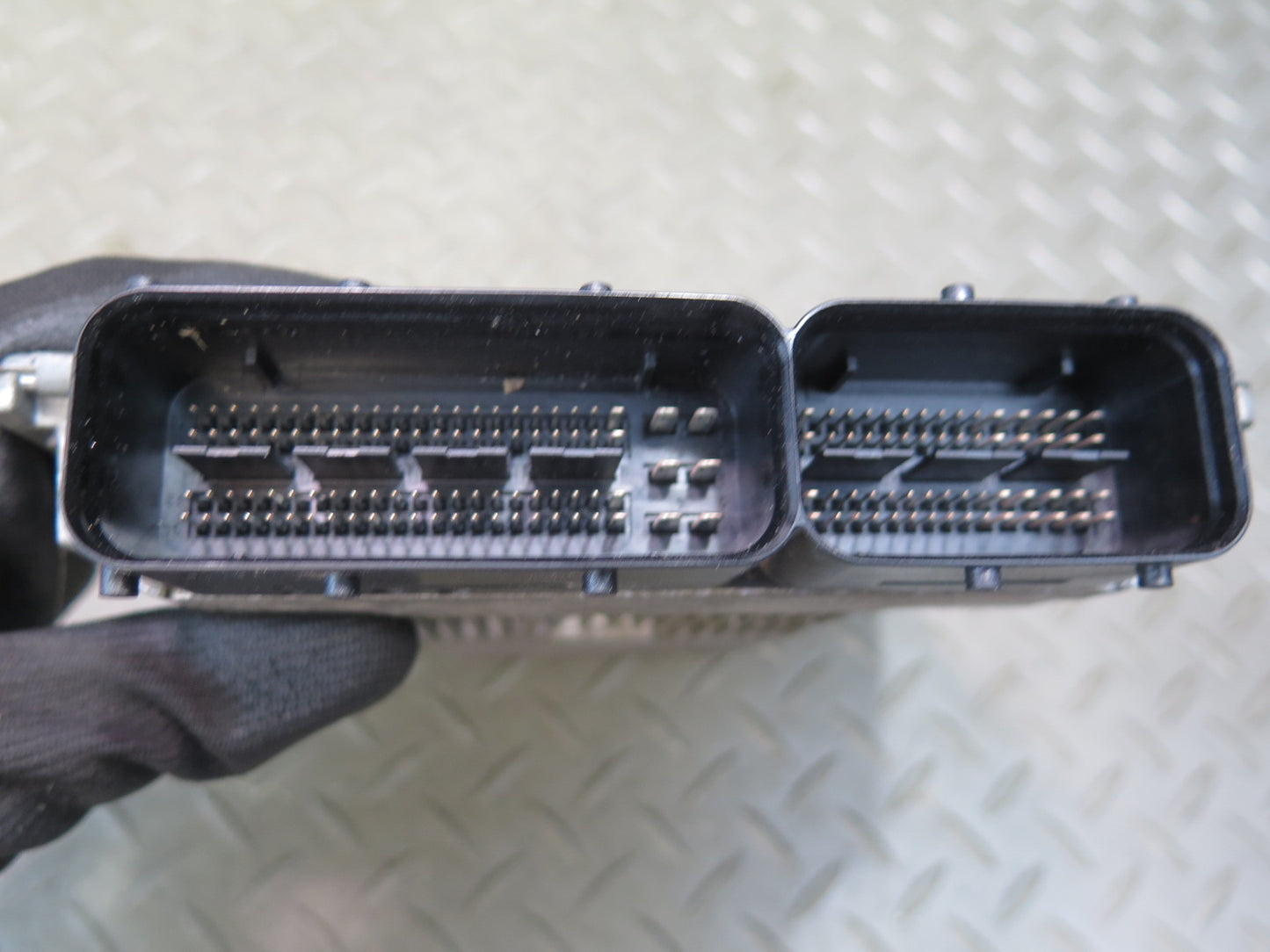 13-15 Audi 4L Q7 3.0L Ctwb ECU Speedo Ignition Door Comfort Module KEY Set OEM