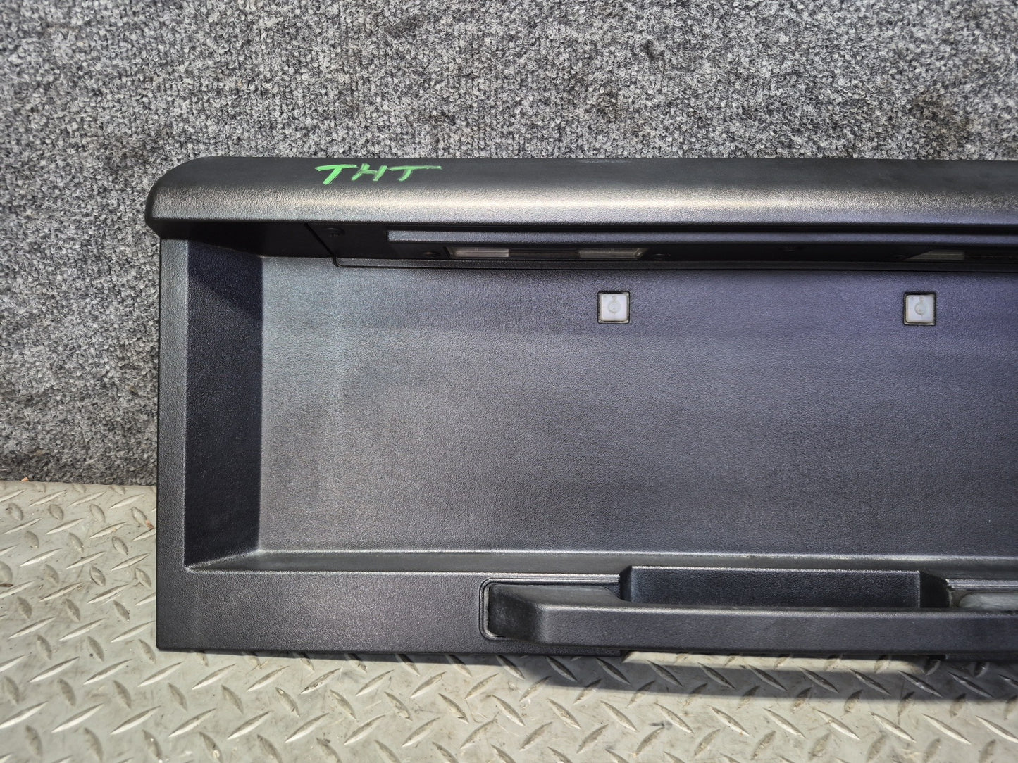 2003-2005 Hummer H2 Rear Trunk Lid Liftgate License Plate Panel w Handle