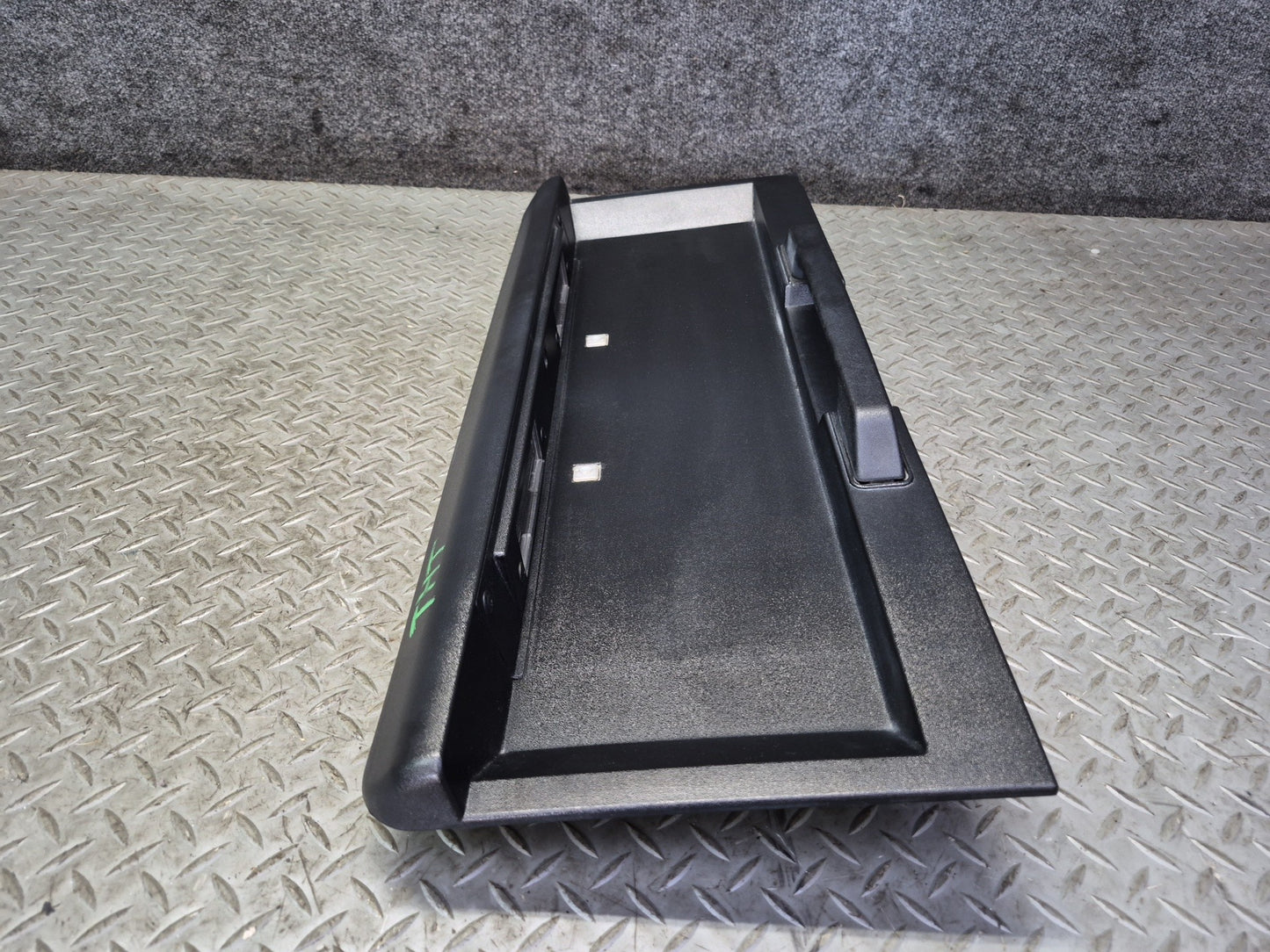 2003-2005 Hummer H2 Rear Trunk Lid Liftgate License Plate Panel w Handle