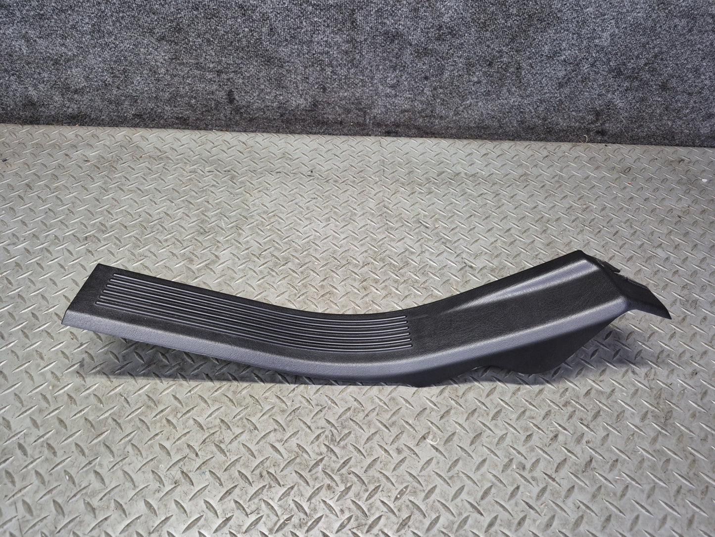2003-2009 Hummer H2 Rear Left & Right Door Scuff Sill Plate Trim Panel Set of 2
