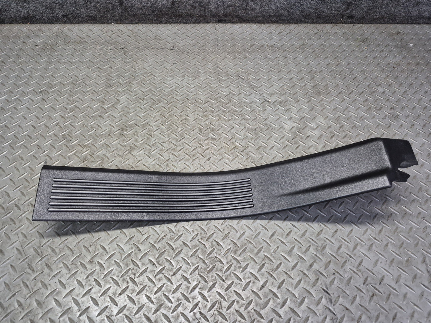 2003-2009 Hummer H2 Rear Left & Right Door Scuff Sill Plate Trim Panel Set of 2