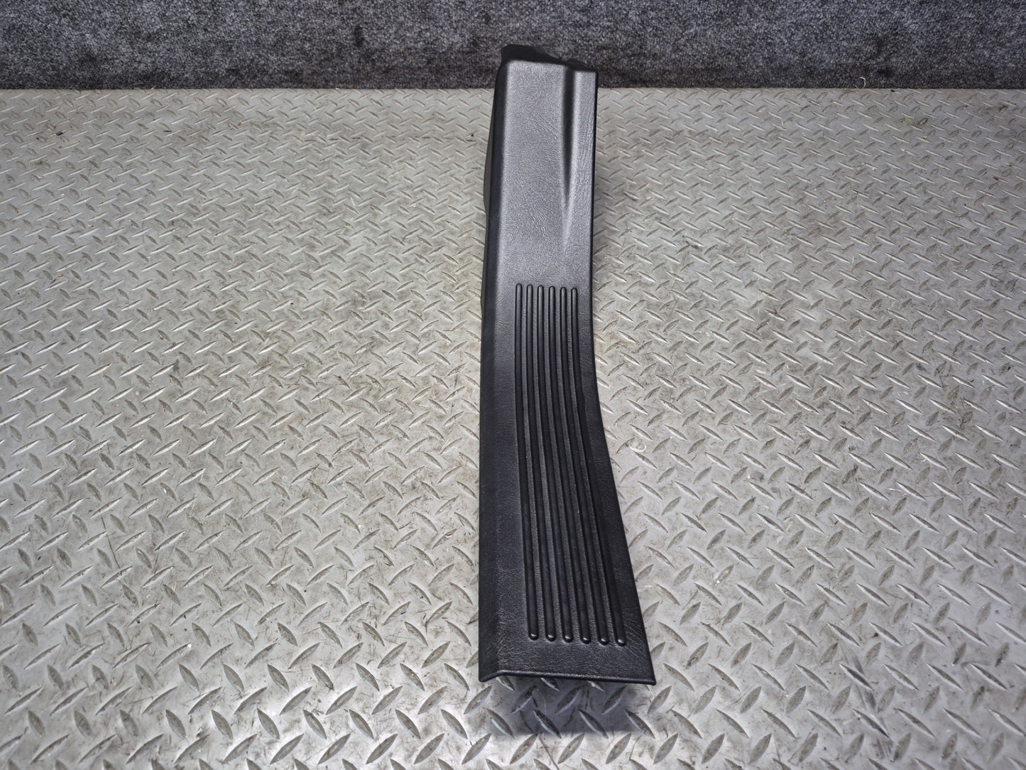 2003-2009 Hummer H2 Rear Left & Right Door Scuff Sill Plate Trim Panel Set of 2