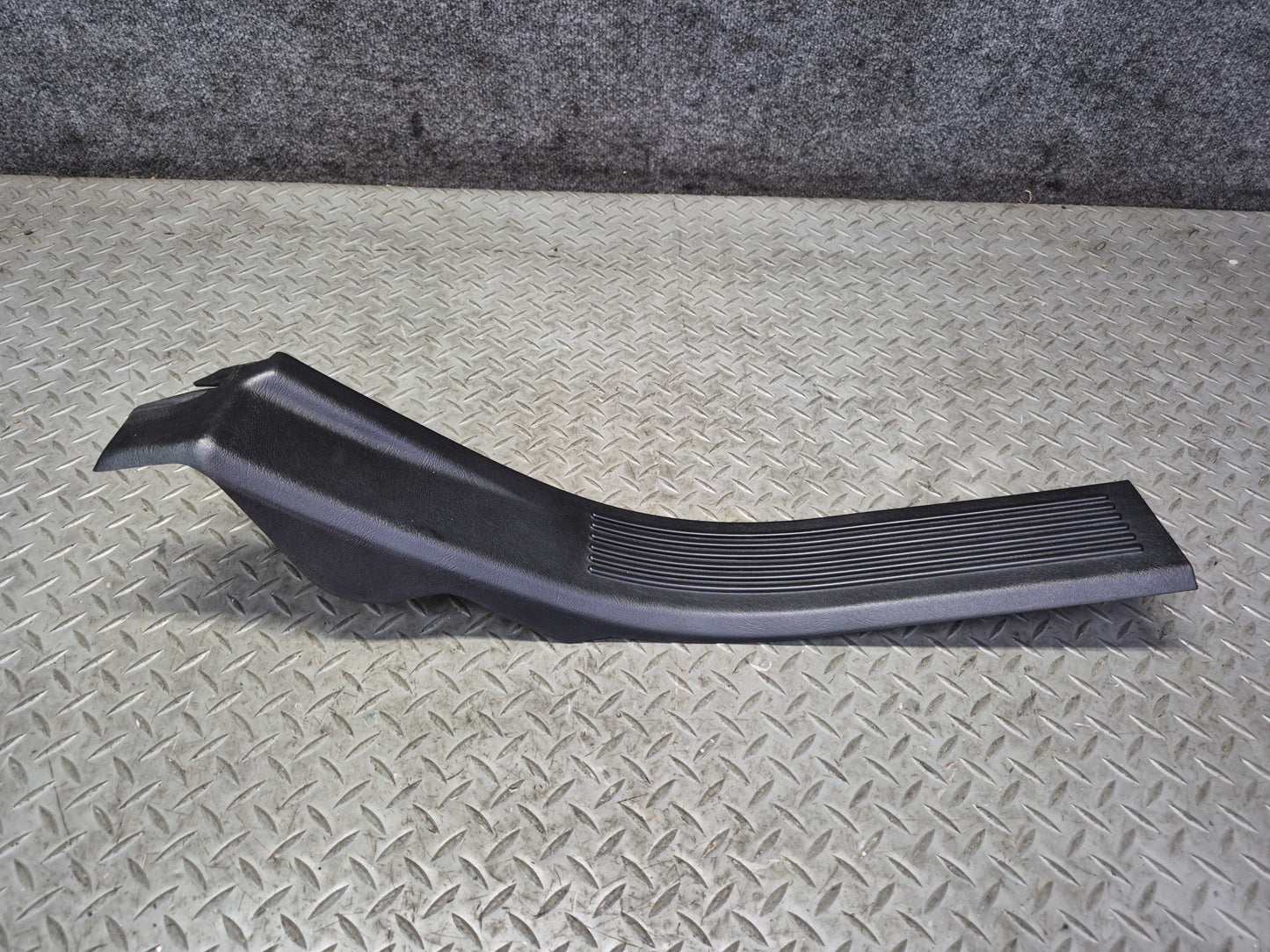 2003-2009 Hummer H2 Rear Left & Right Door Scuff Sill Plate Trim Panel Set of 2