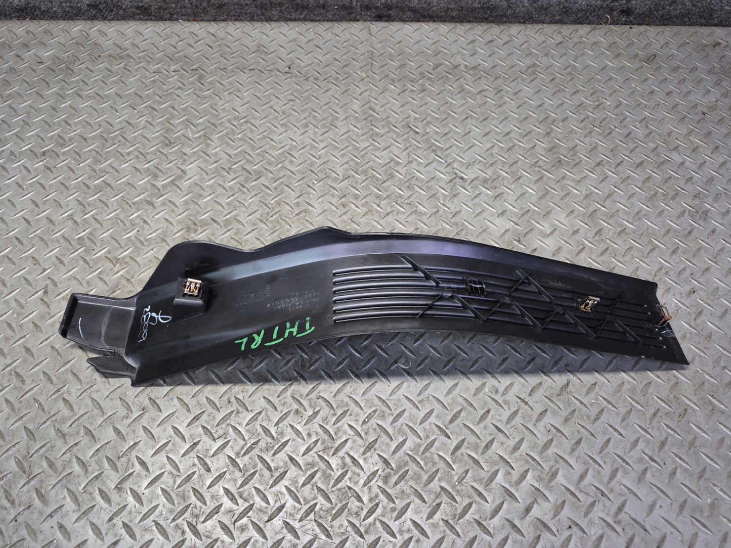 2003-2009 Hummer H2 Rear Left & Right Door Scuff Sill Plate Trim Panel Set of 2