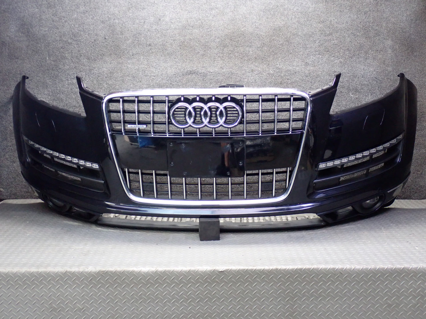 10-15 Audi 4L Q7 Front Bumper Cover w Grille PDC Sensors & Fog Lights Black OEM