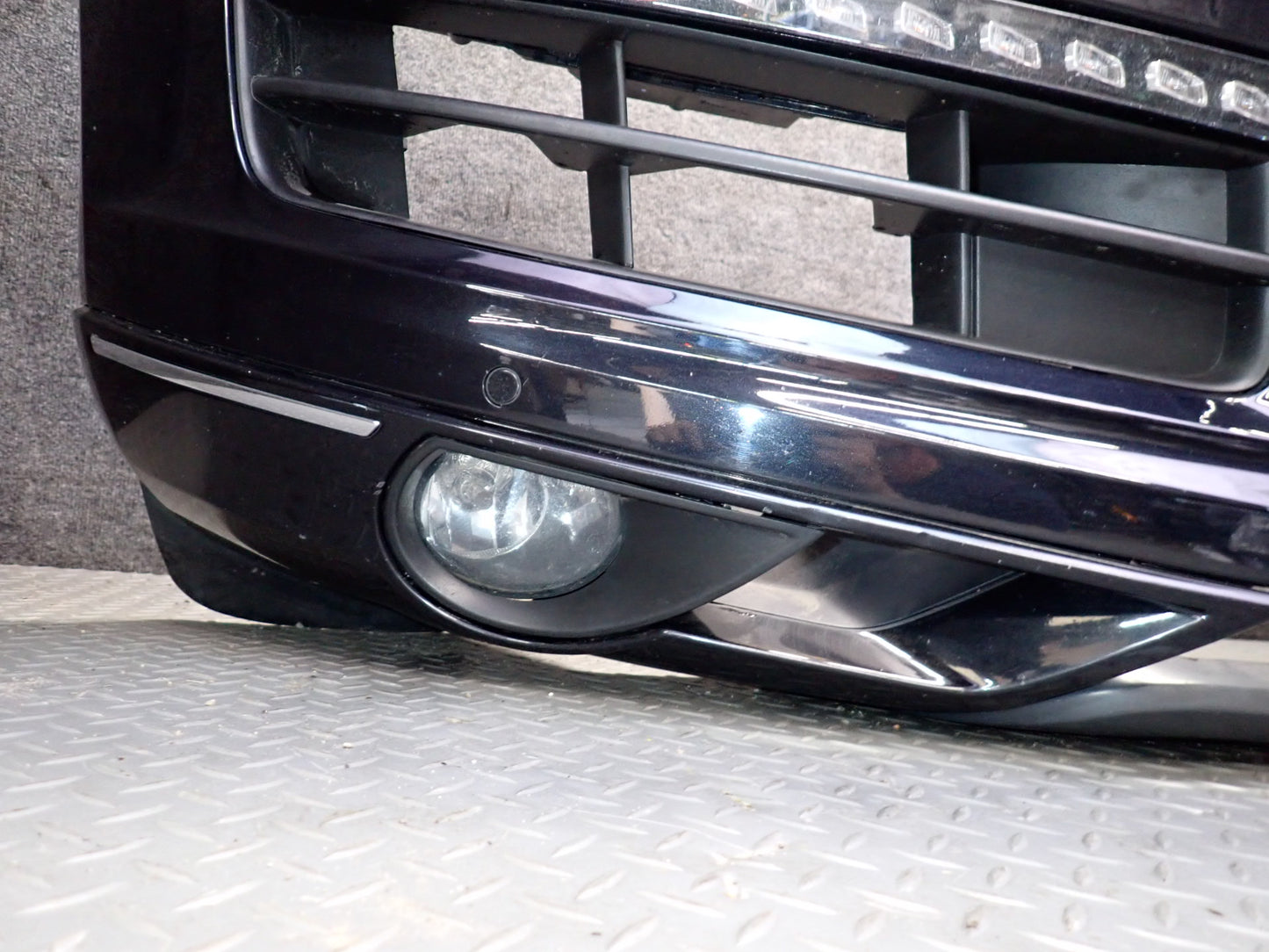 10-15 Audi 4L Q7 Front Bumper Cover w Grille PDC Sensors & Fog Lights Black OEM