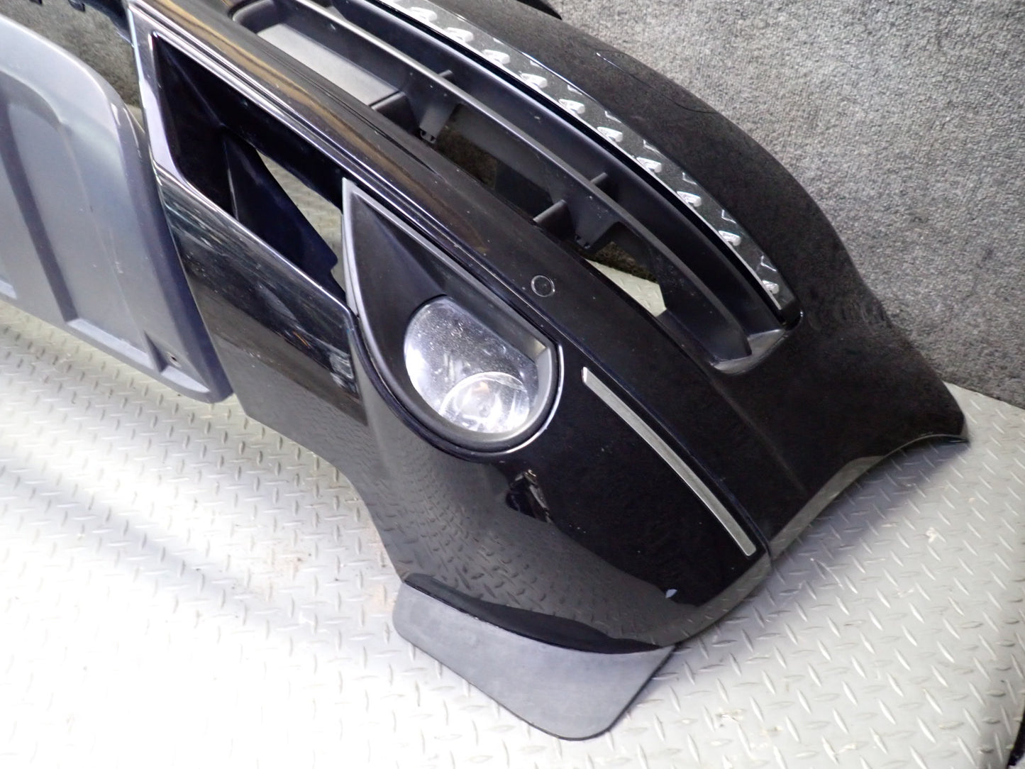 10-15 Audi 4L Q7 Front Bumper Cover w Grille PDC Sensors & Fog Lights Black OEM