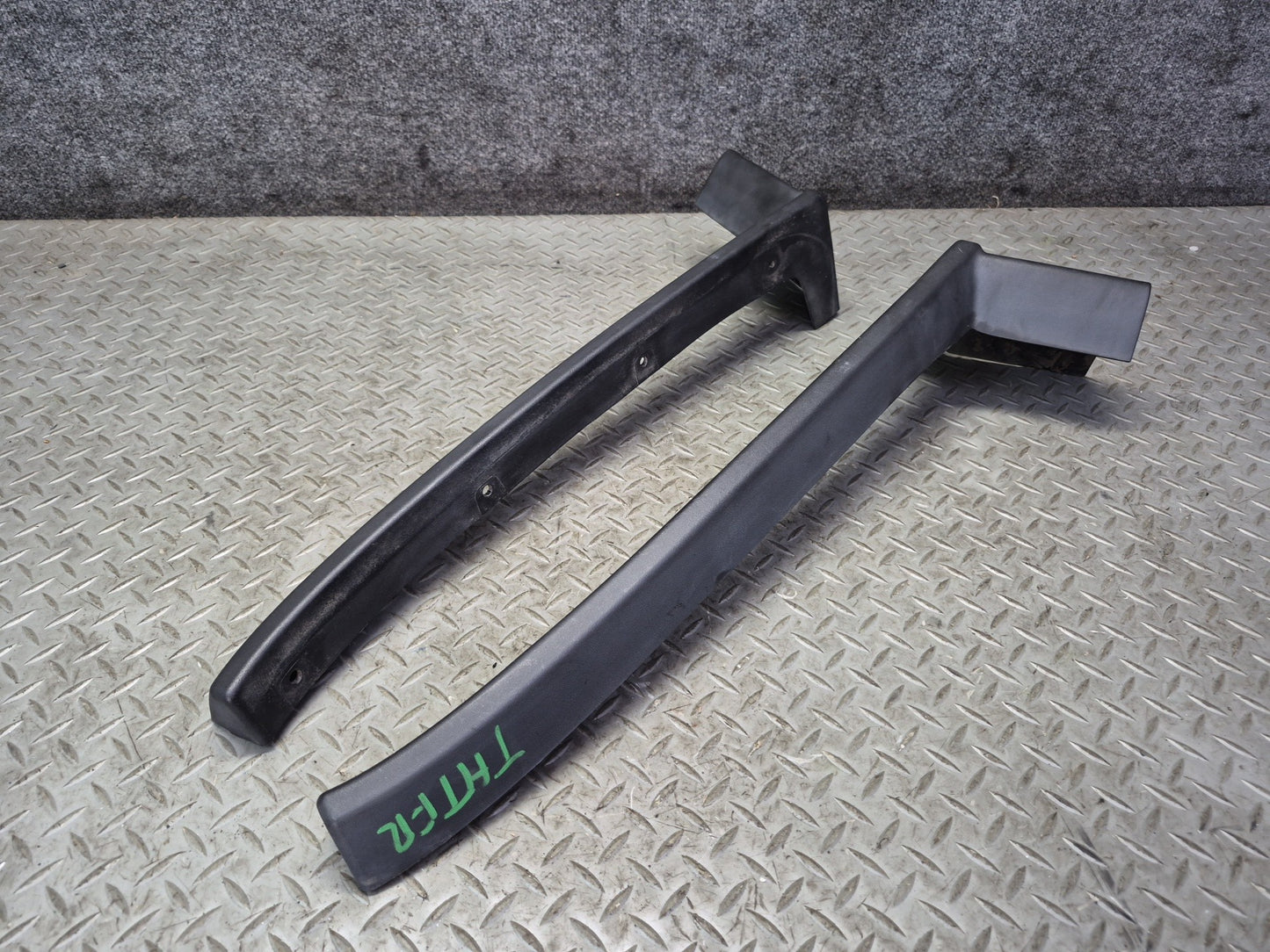 2003-2009 Hummer H2 Front Fender Flare Wheel Arch Lower Trim Molding Set of 2