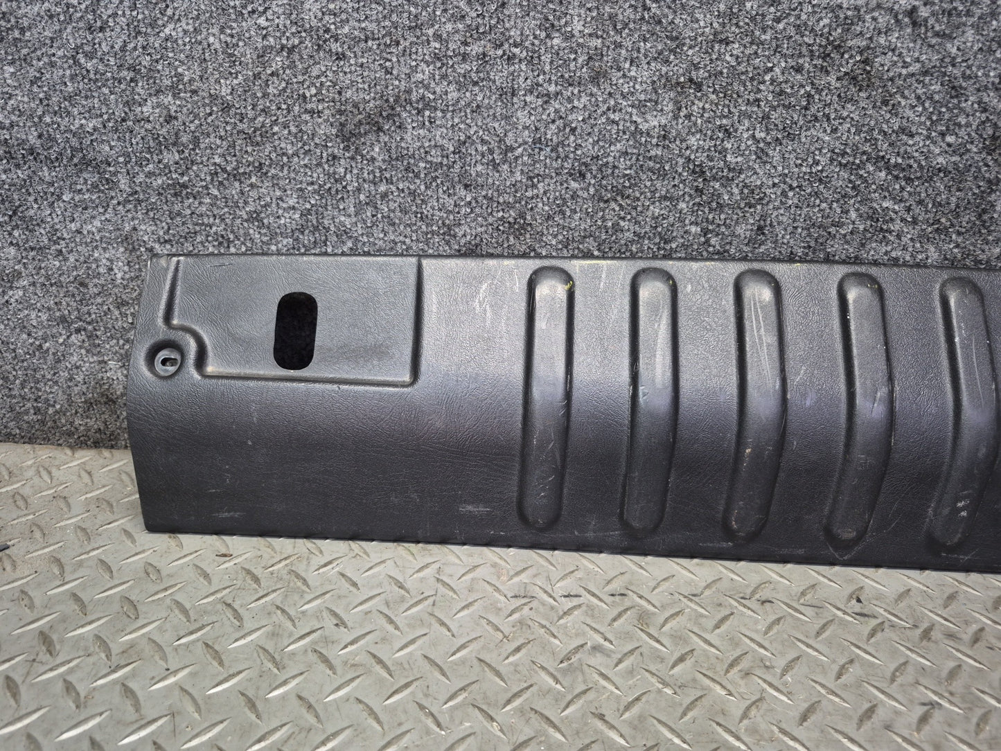 2003-2007 Hummer H2 Rear Trunk Tailgate Liftgate Scuff Sill Plate Trim Panel