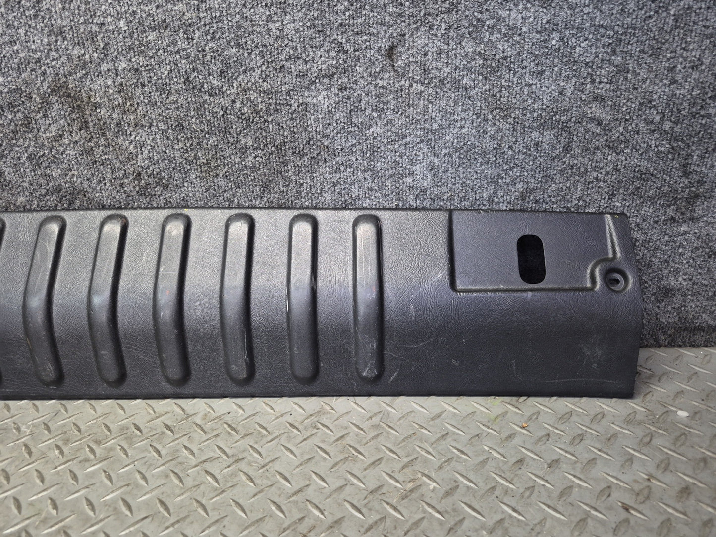 2003-2007 Hummer H2 Rear Trunk Tailgate Liftgate Scuff Sill Plate Trim Panel