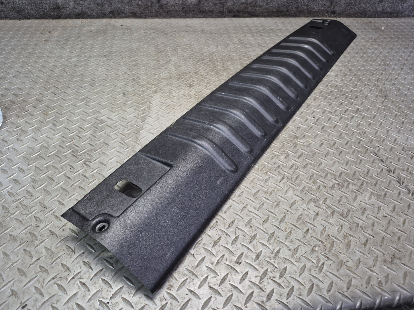 2003-2007 Hummer H2 Rear Trunk Tailgate Liftgate Scuff Sill Plate Trim Panel