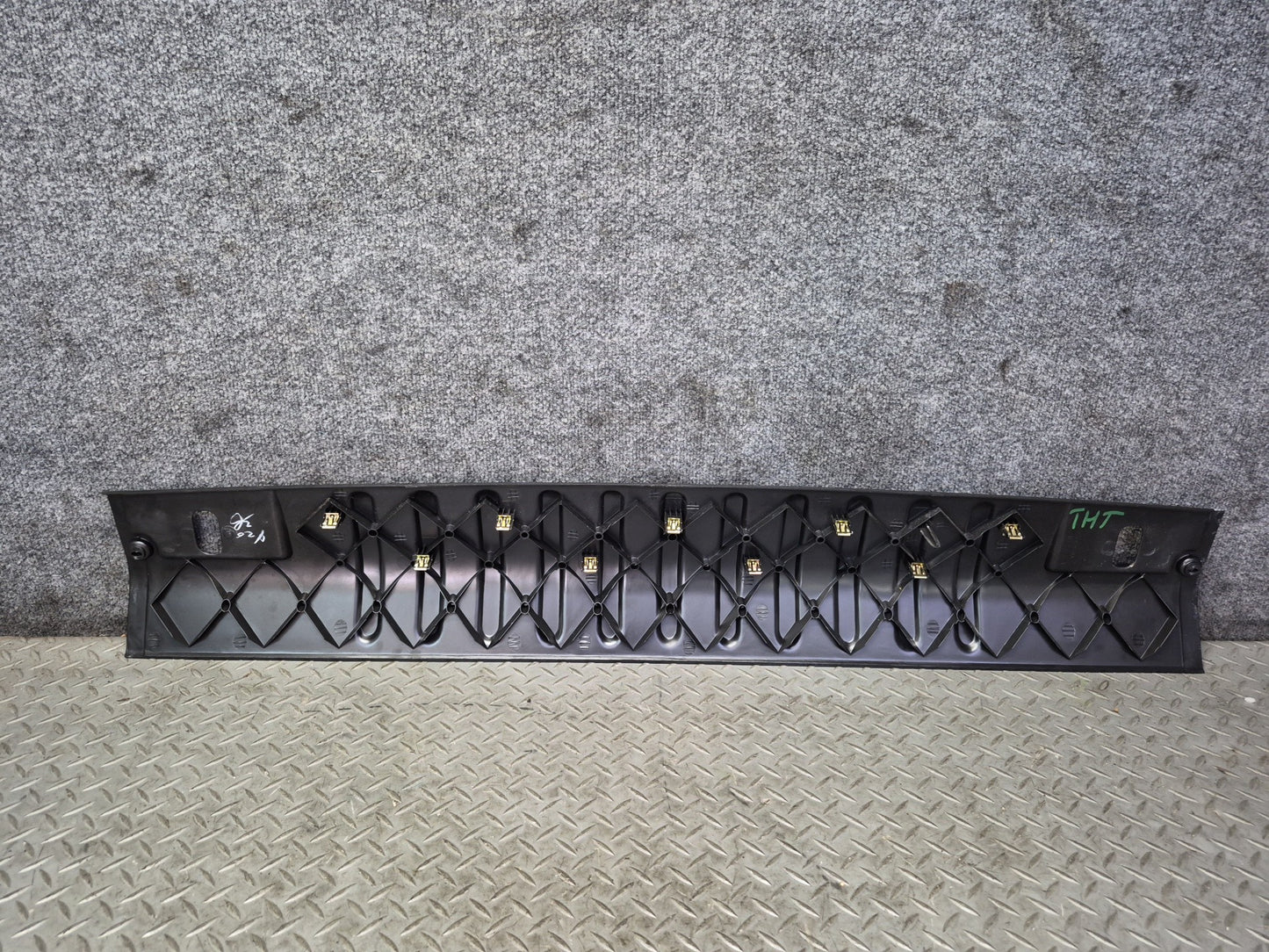 2003-2007 Hummer H2 Rear Trunk Tailgate Liftgate Scuff Sill Plate Trim Panel