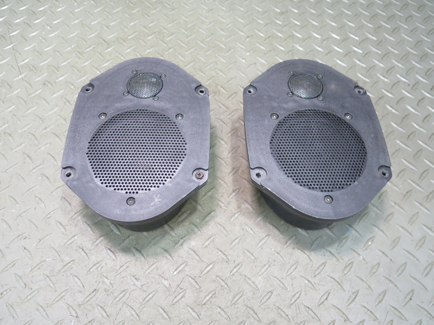 02-05 Ford Thunderbird Set of 2 Left & Right Door Speaker XW7F-18808-CA OEM