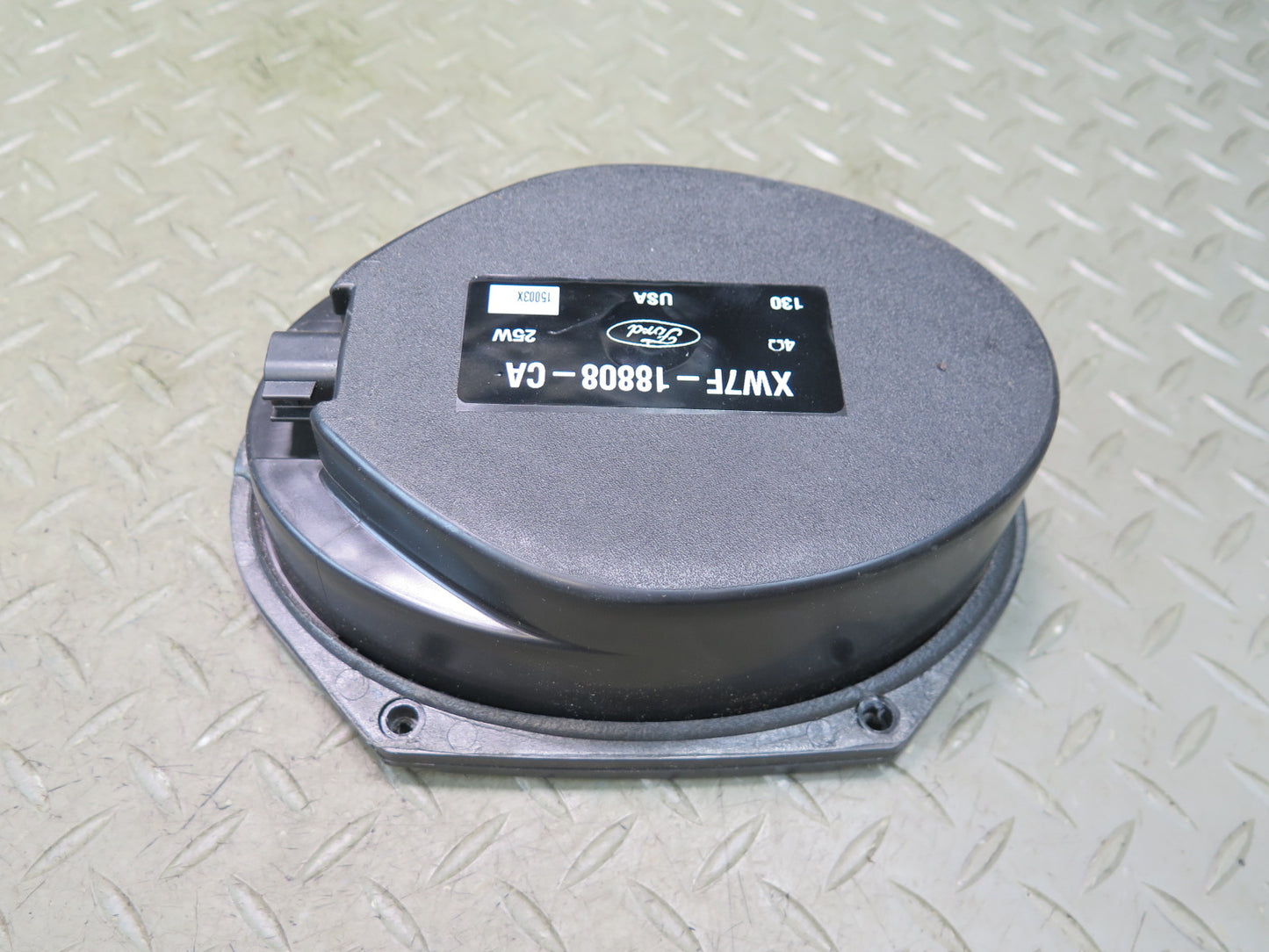 02-05 Ford Thunderbird Set of 2 Left & Right Door Speaker XW7F-18808-CA OEM