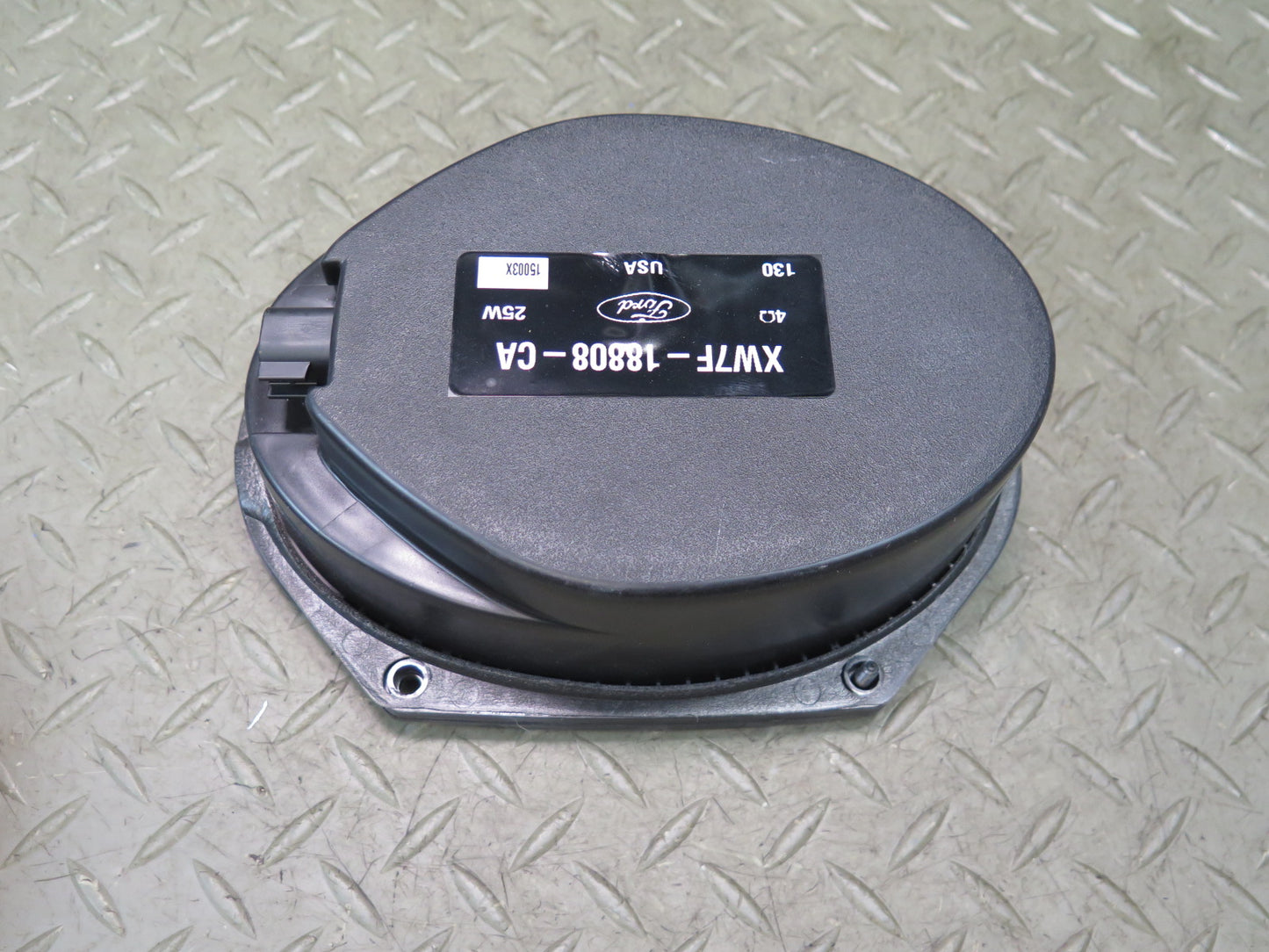 02-05 Ford Thunderbird Set of 2 Left & Right Door Speaker XW7F-18808-CA OEM