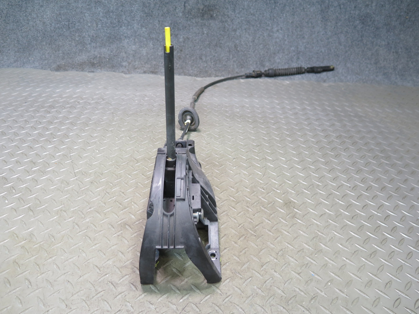 2003-2007 Hummer H2 A/T Automatic Transmission Gear Shifter Selector