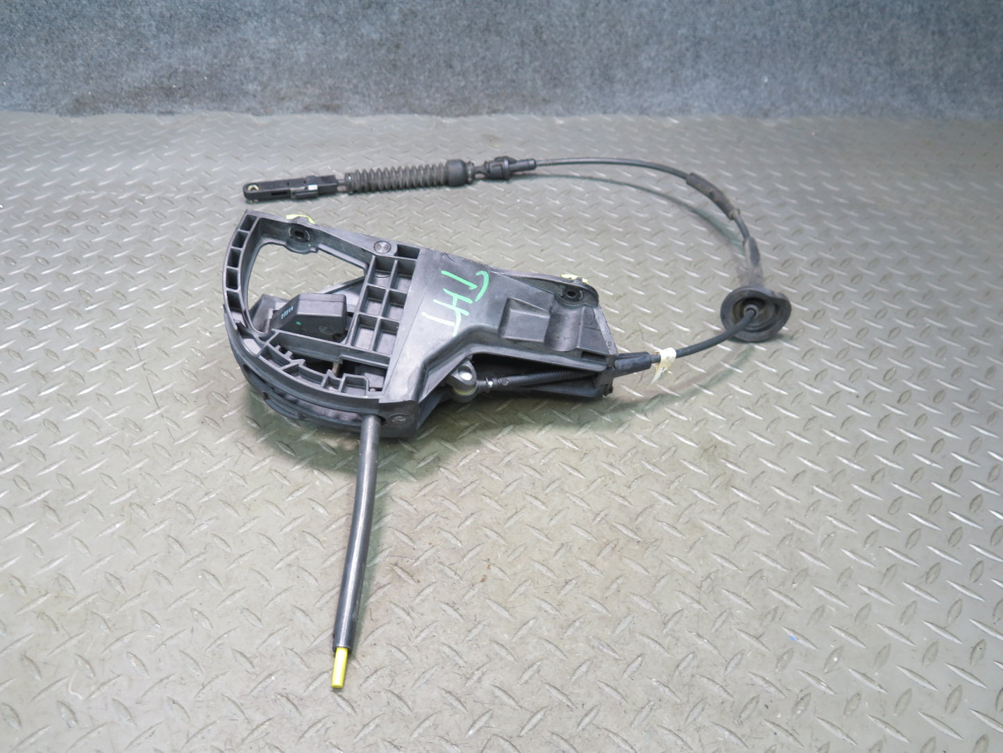 2003-2007 Hummer H2 A/T Automatic Transmission Gear Shifter Selector