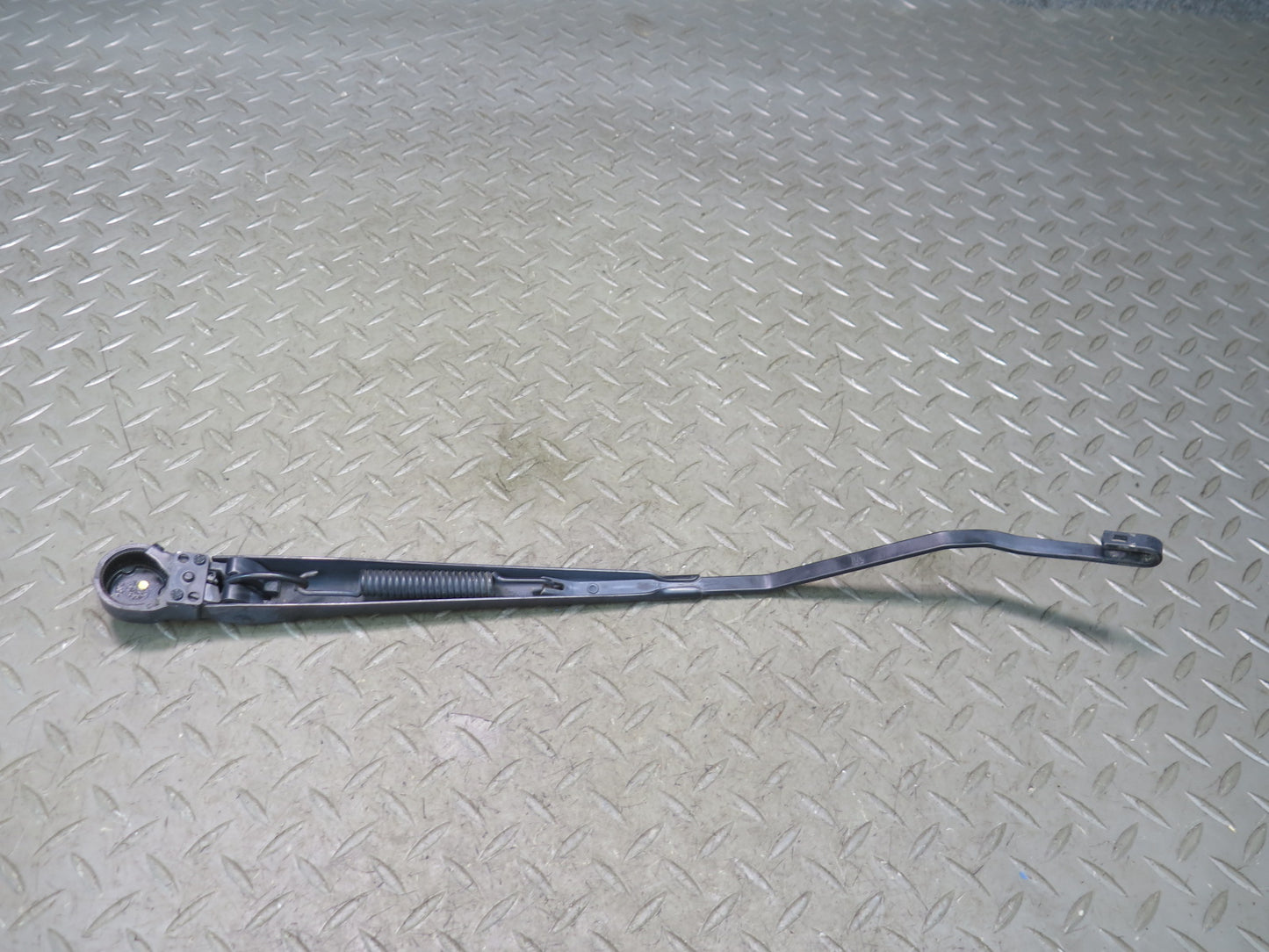2003-2009 Hummer H2 Front Windshield Left & Right Wiper Arm Set of 2
