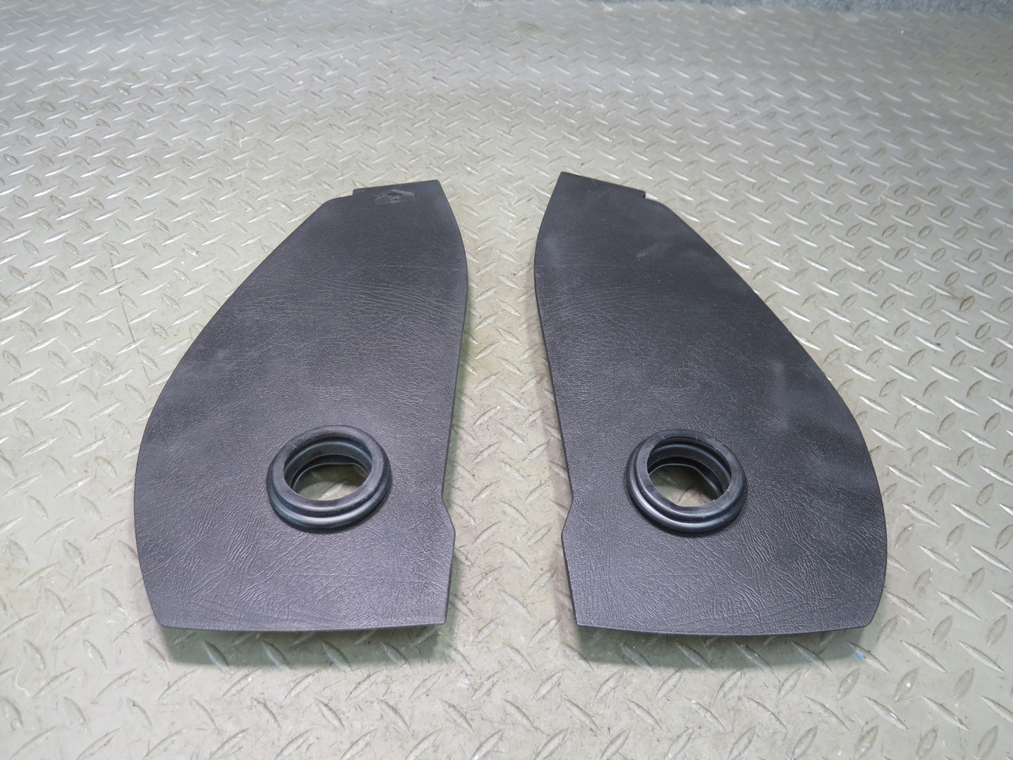 2003-2007 Hummer H2 Dash Front Left & Right END Trim Cover Panel Set of 2