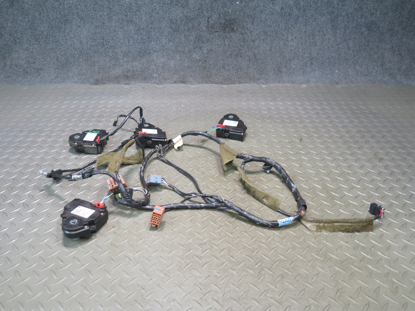 2003-2009 Hummer H2 Hvac A/C Air Heater Flap Door Actuator Motor Wiring Set