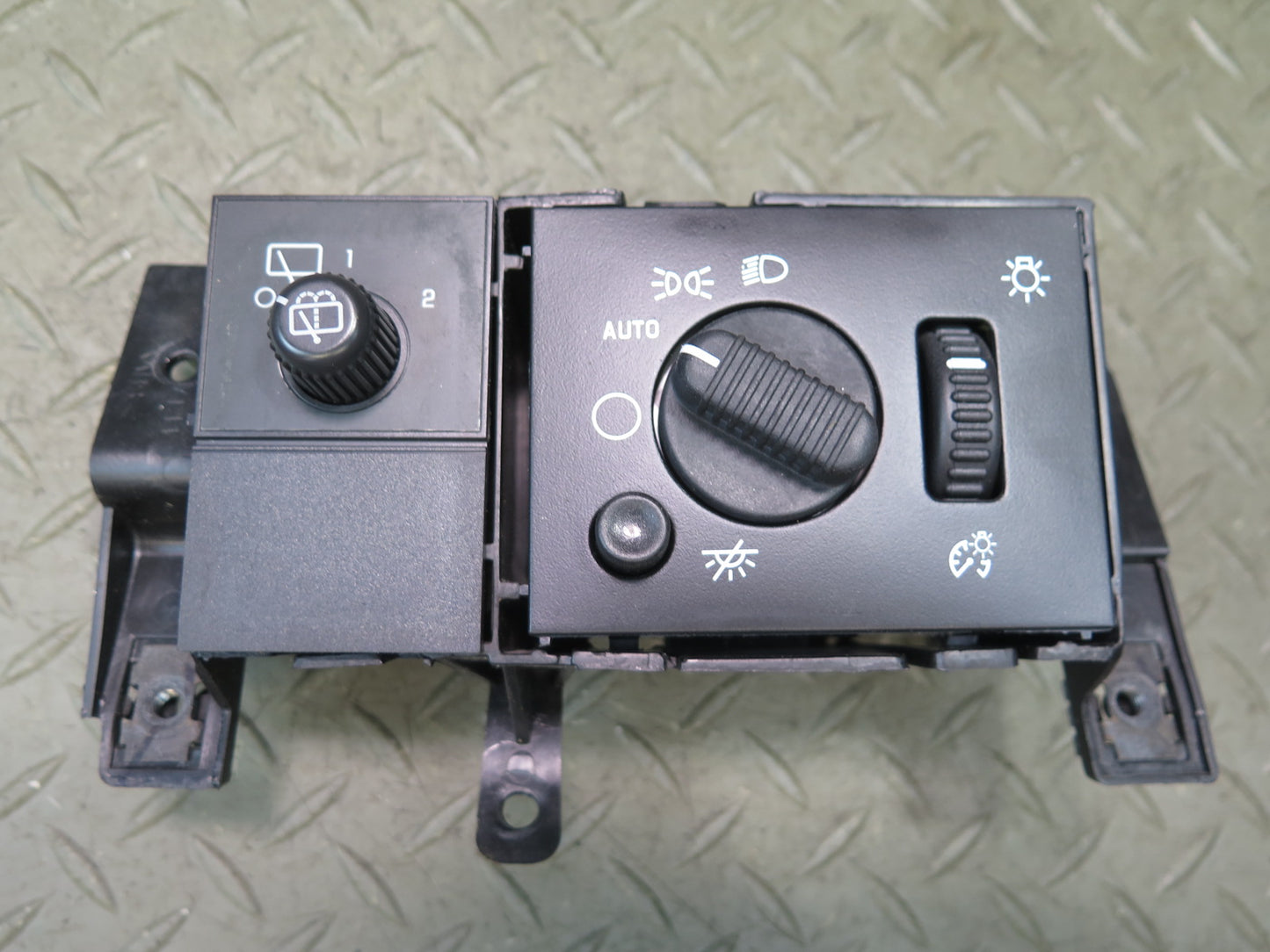 2003-2007 Hummer H2 Headlight Fog Light Lamp Dimmer Control Switch
