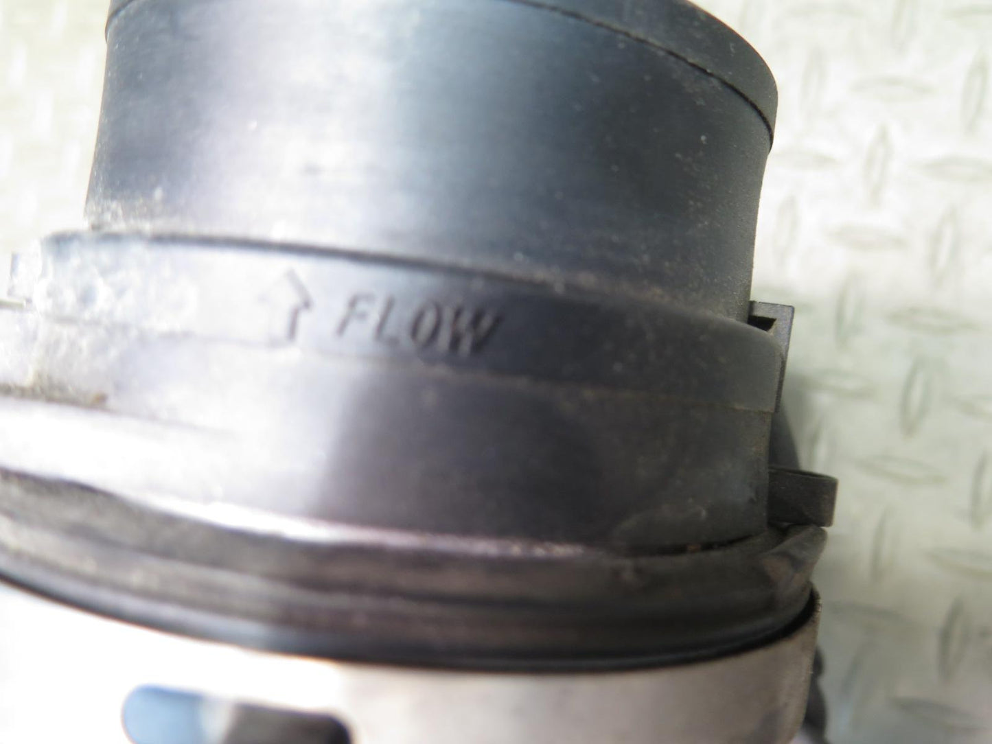 2003-2007 Hummer H2 Mass Air Flow Meter MAF Sensor