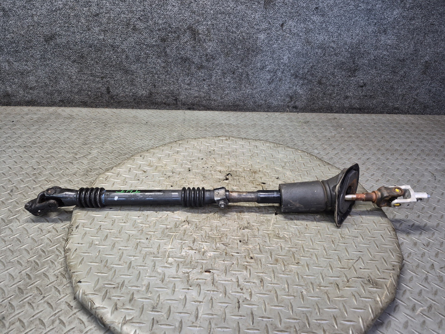 2003-2007 Hummer H2 Steering Column Intermediate U Joint Linkage Shaft