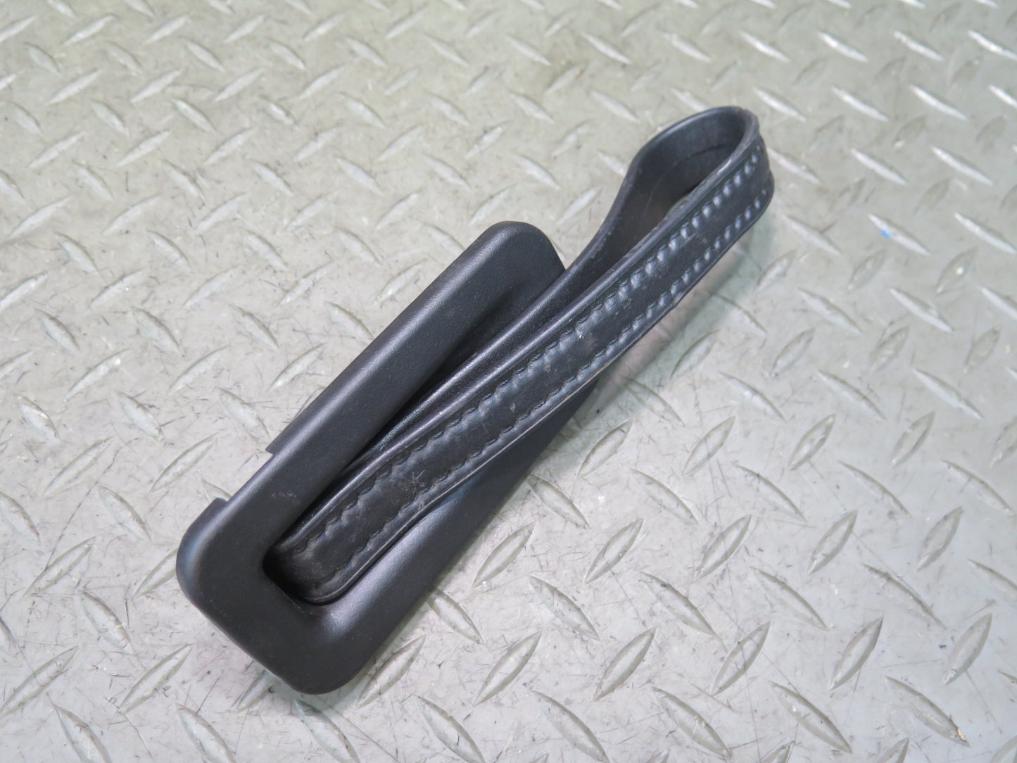 2003-2007 Hummer H2 Rear Liftgate Tailgate Strap Grab Handle 15753235