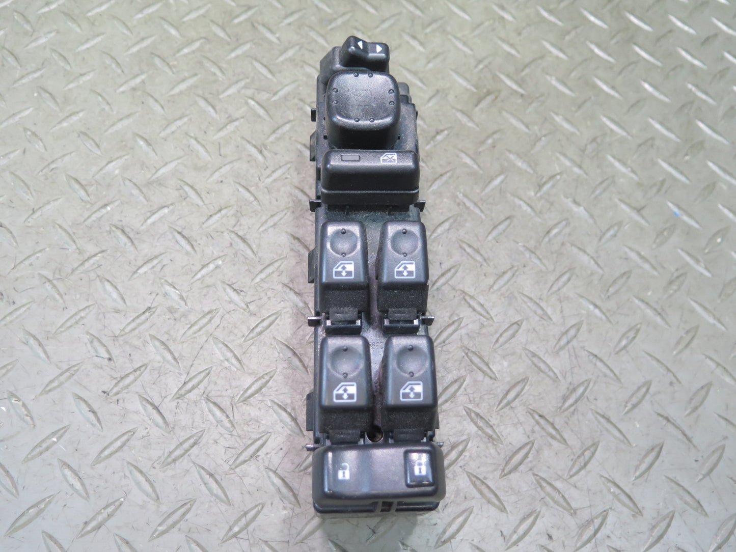 2005-2007 Hummer H2 Front Left Door Master Power Window Mirror Switch 15251167