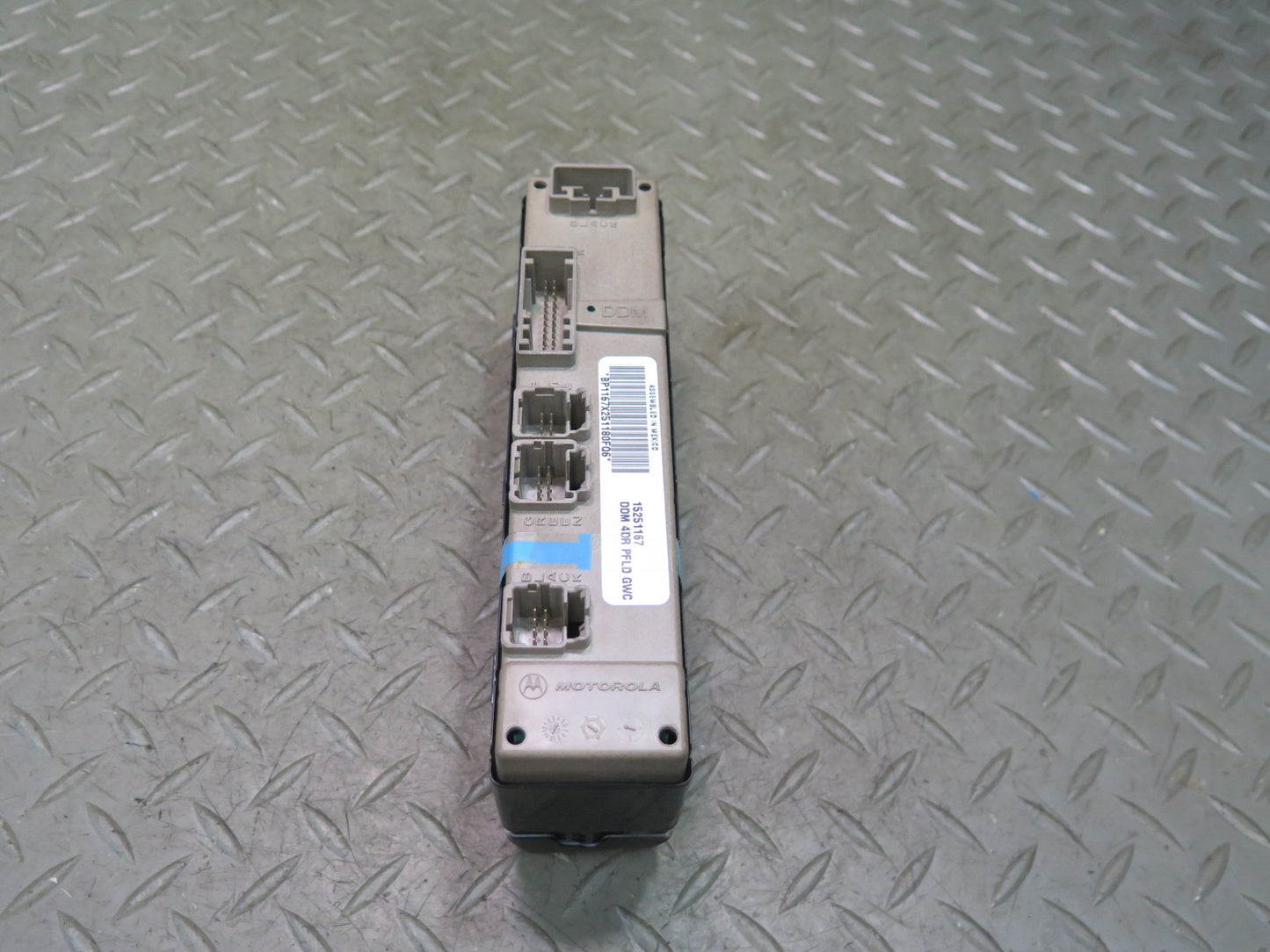 2005-2007 Hummer H2 Front Left Door Master Power Window Mirror Switch 15251167