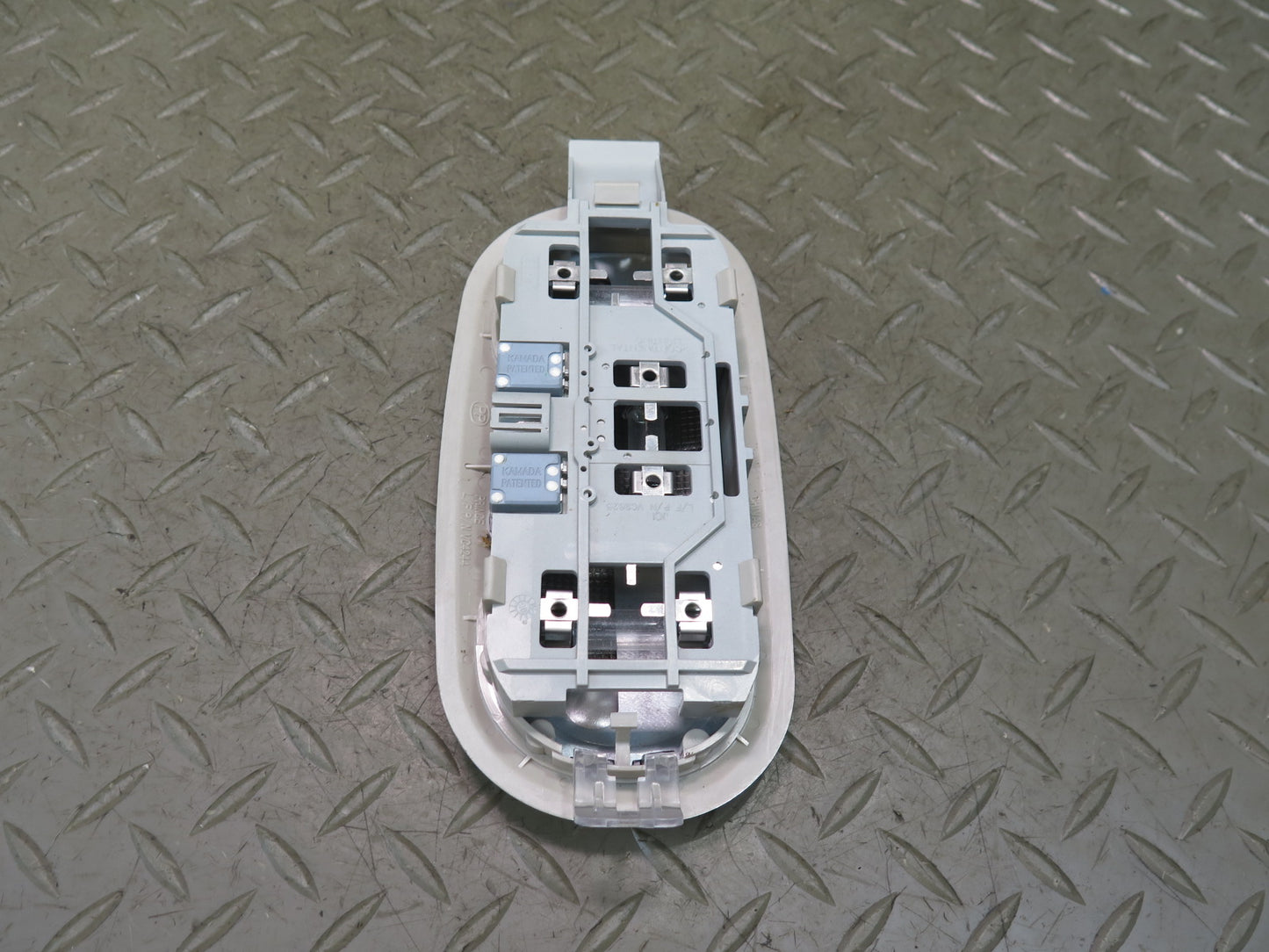 2003-2007 Hummer H2 Rear Overhead Roof Dome Interior Light Lamp
