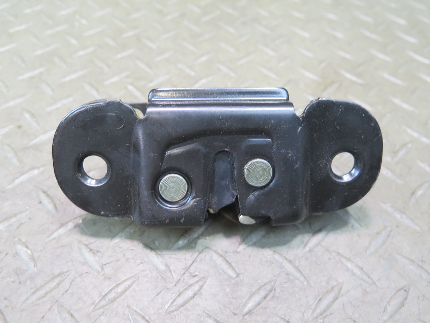 2003-2009 Hummer H2 Rear Trunk Lid Tailgate Liftgate Trunk Lock Latch Set of 2