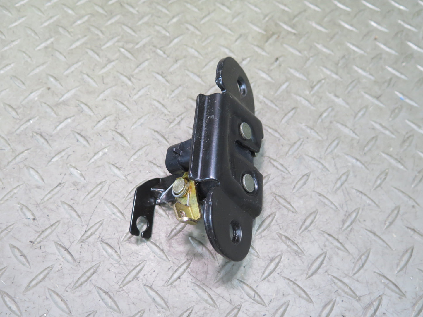 2003-2009 Hummer H2 Rear Trunk Lid Tailgate Liftgate Trunk Lock Latch Set of 2