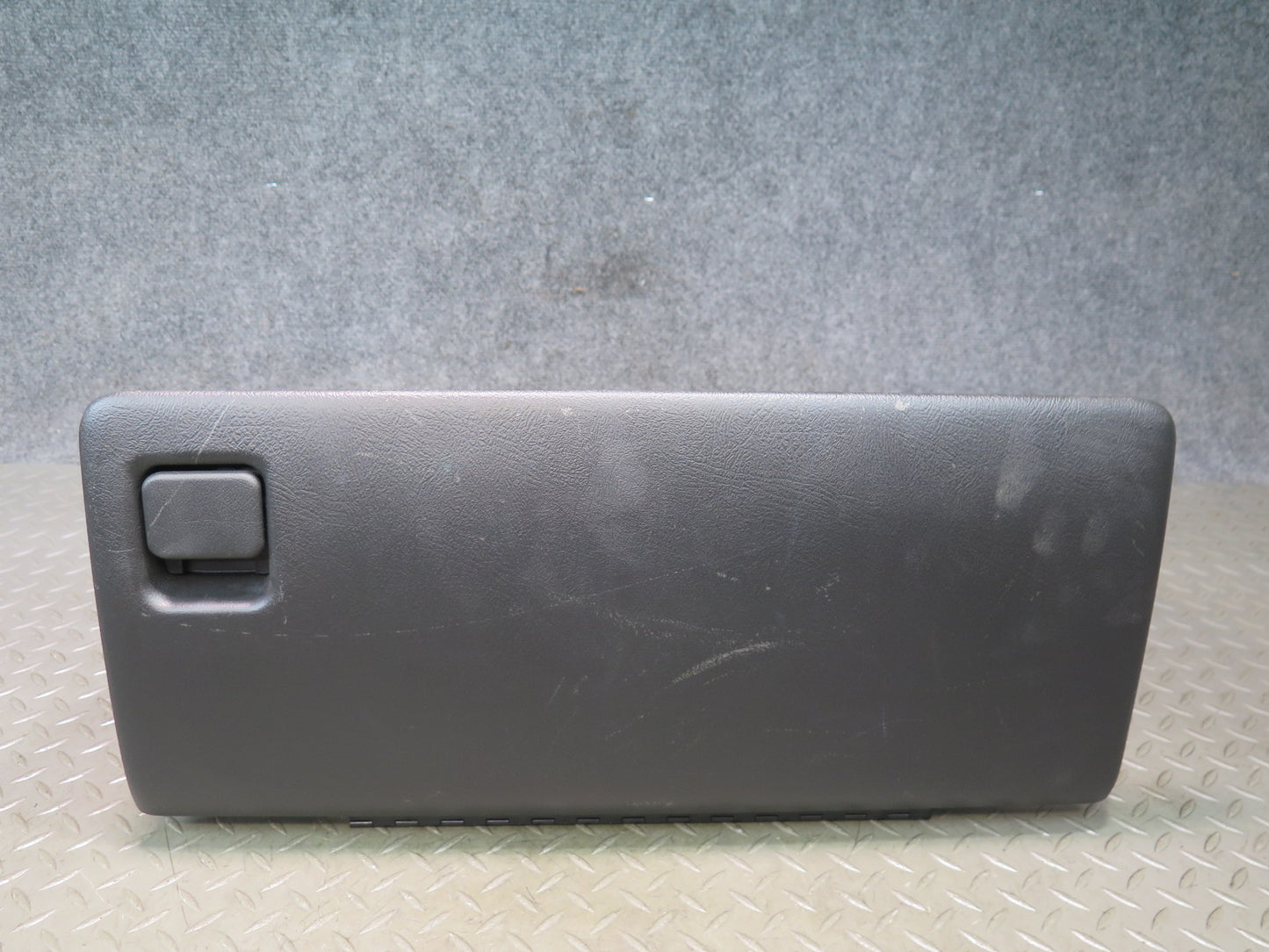 2003-2007 Hummer H2 Dash Glove Box Compartment Storage 15707423