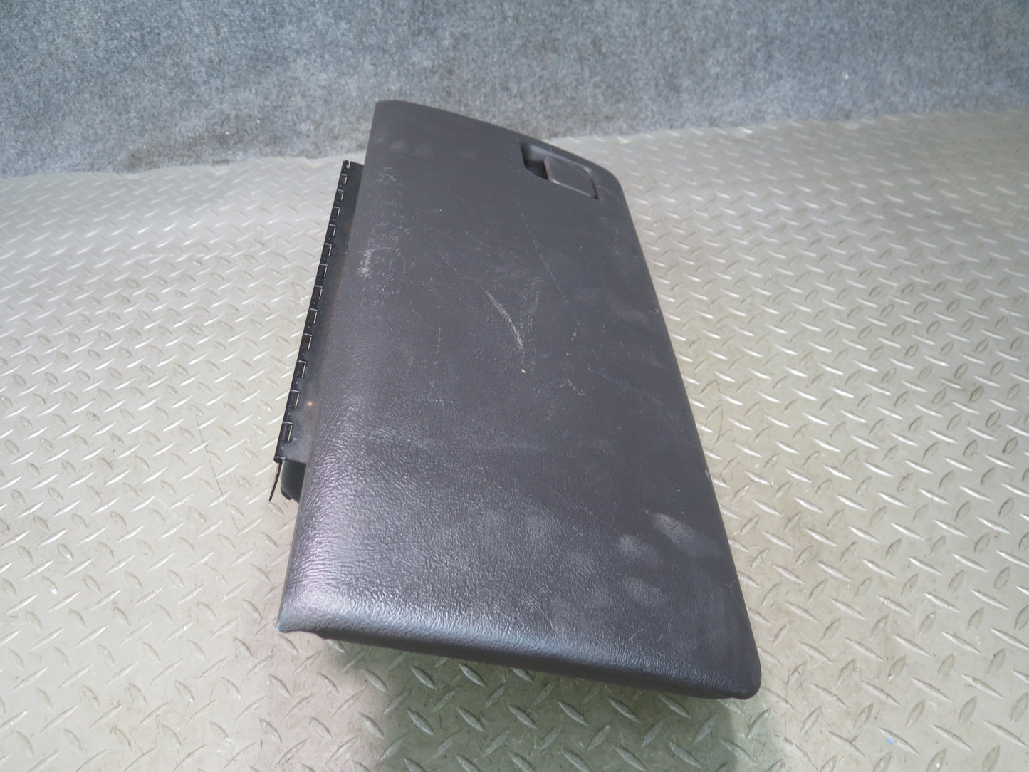2003-2007 Hummer H2 Dash Glove Box Compartment Storage 15707423