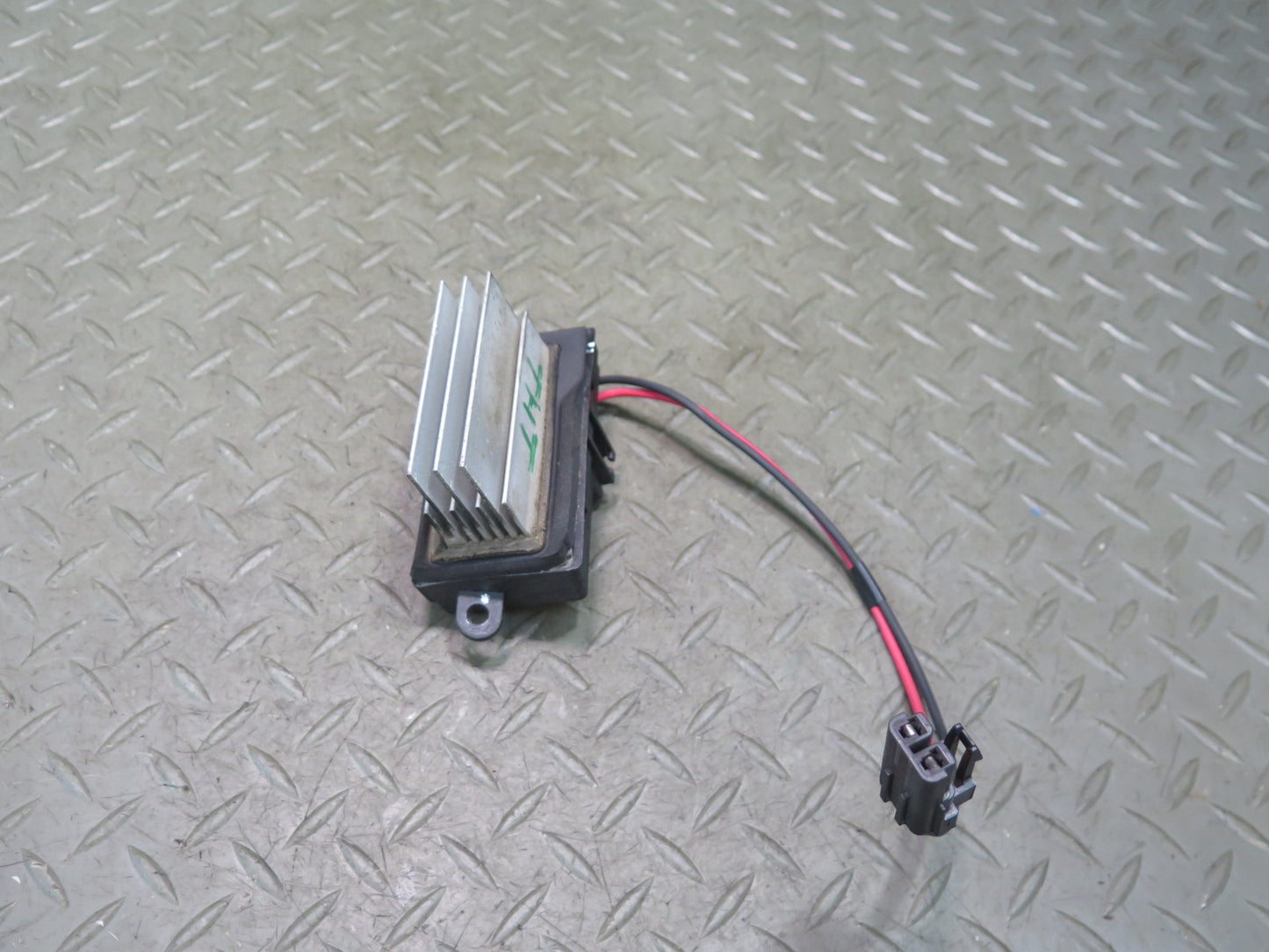 2003-2007 Hummer H2 A/C Heater Blower Motor Fan Resistor 4GSH-19E624-AA