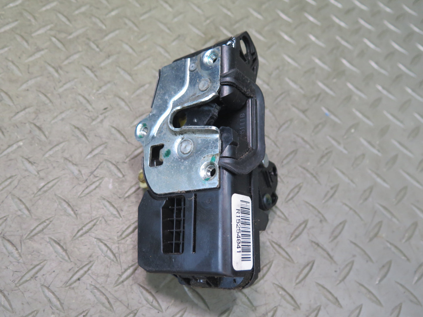 2003-2007 Hummer H2 Front Right Door Lock Latch Actuator