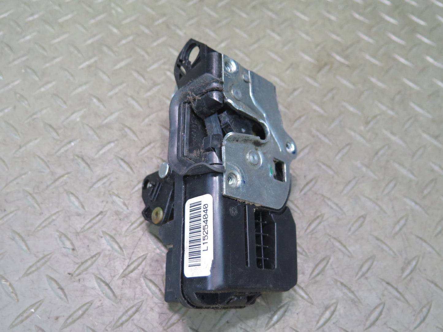 2003-2007 Hummer H2 Front Left Door Lock Latch Actuator