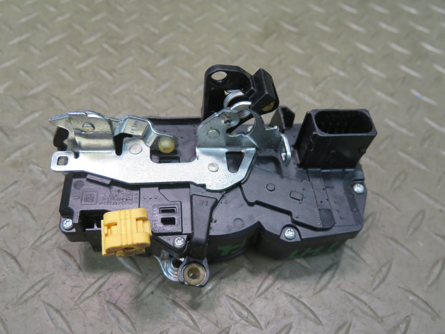 2003-2007 Hummer H2 Front Left Door Lock Latch Actuator