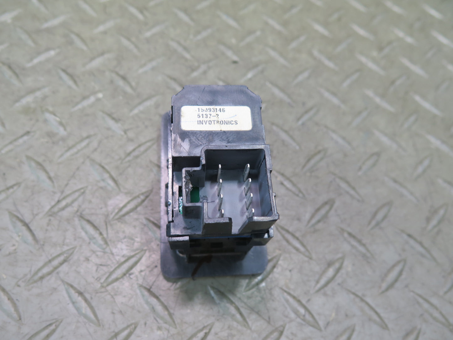 2003-2007 Hummer H2 Rear Left or Right Door Window Control Switch 15093146