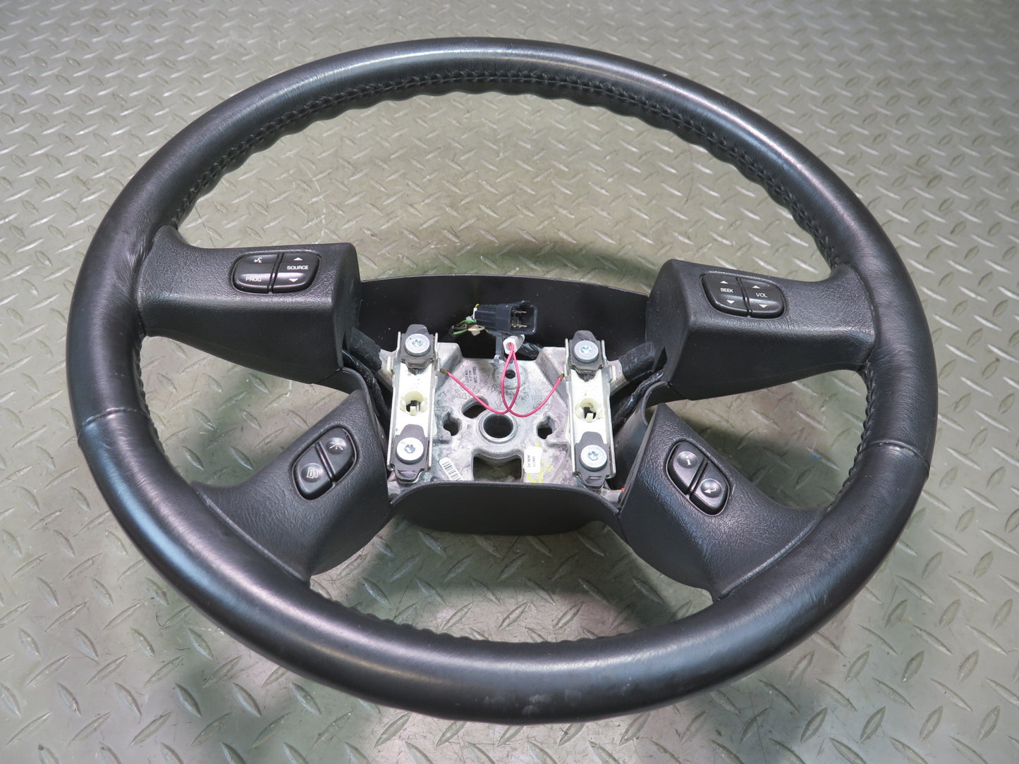 2003-2007 Hummer H2 Leather Steering Wheel w Controls