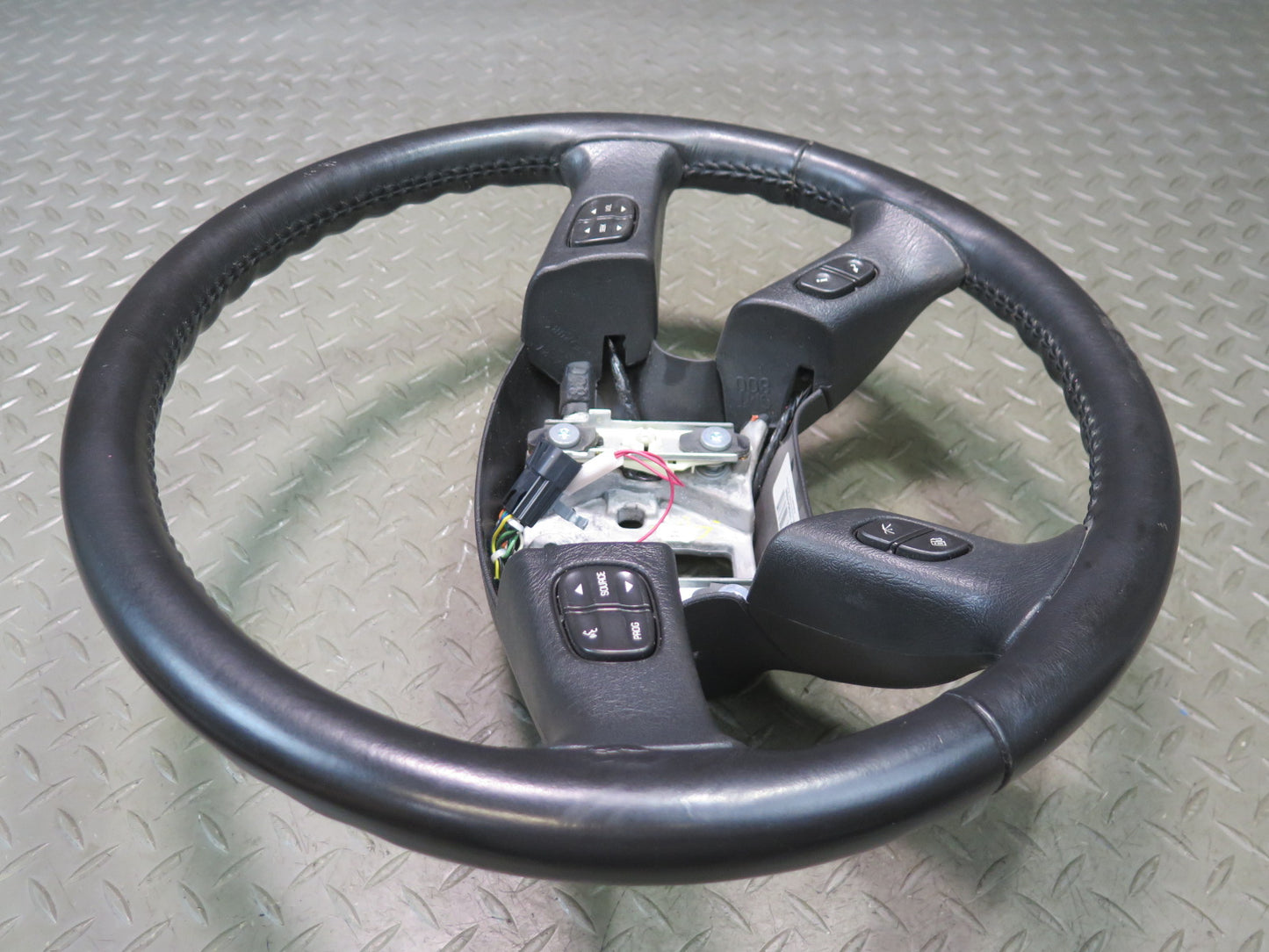 2003-2007 Hummer H2 Leather Steering Wheel w Controls