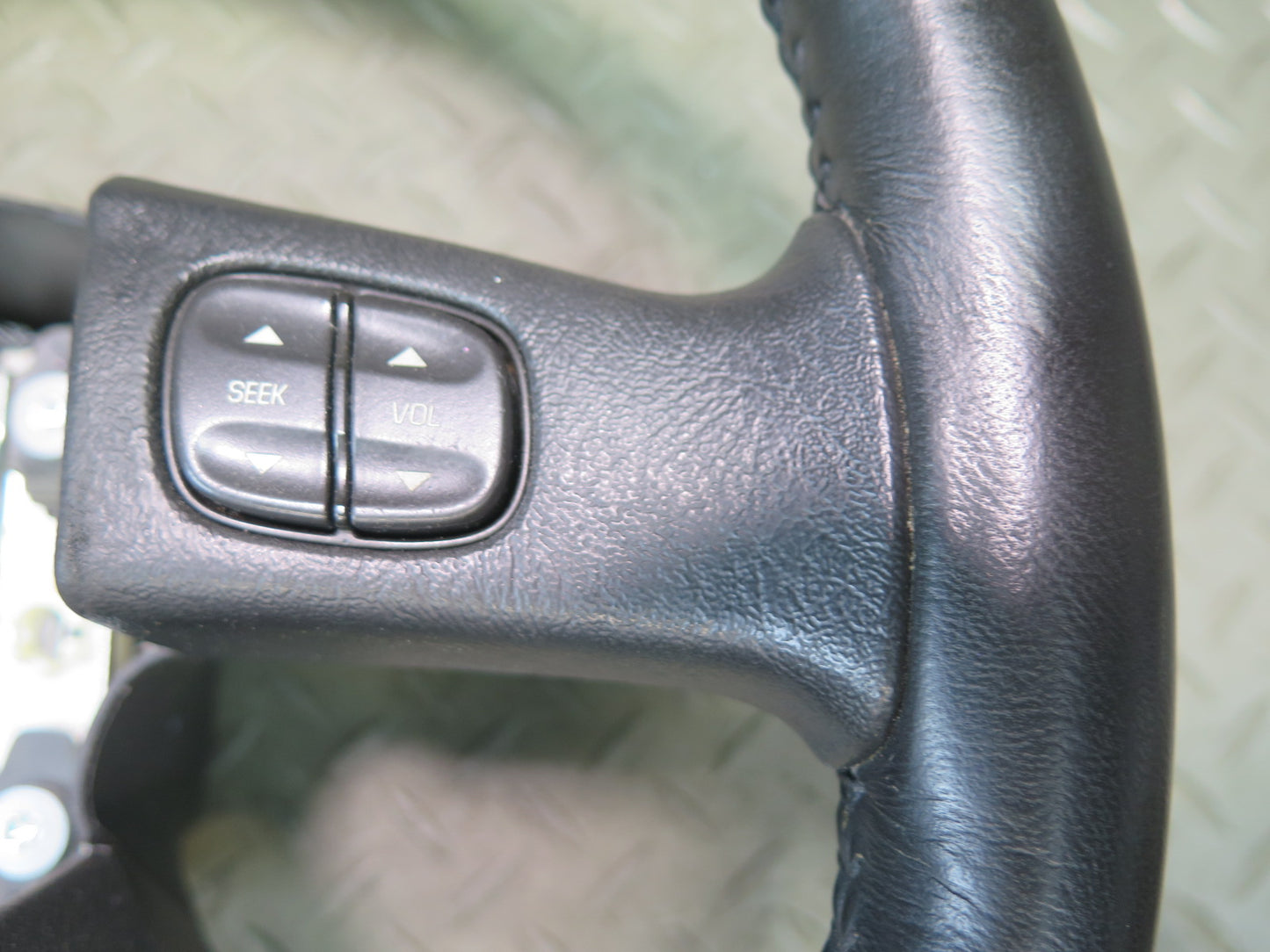 2003-2007 Hummer H2 Leather Steering Wheel w Controls