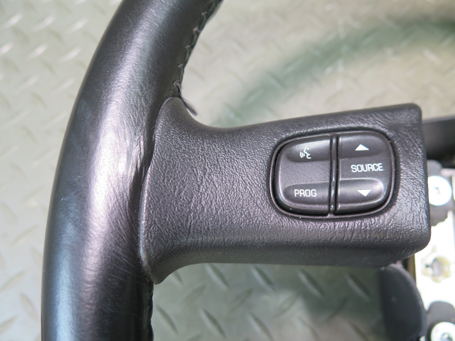 2003-2007 Hummer H2 Leather Steering Wheel w Controls