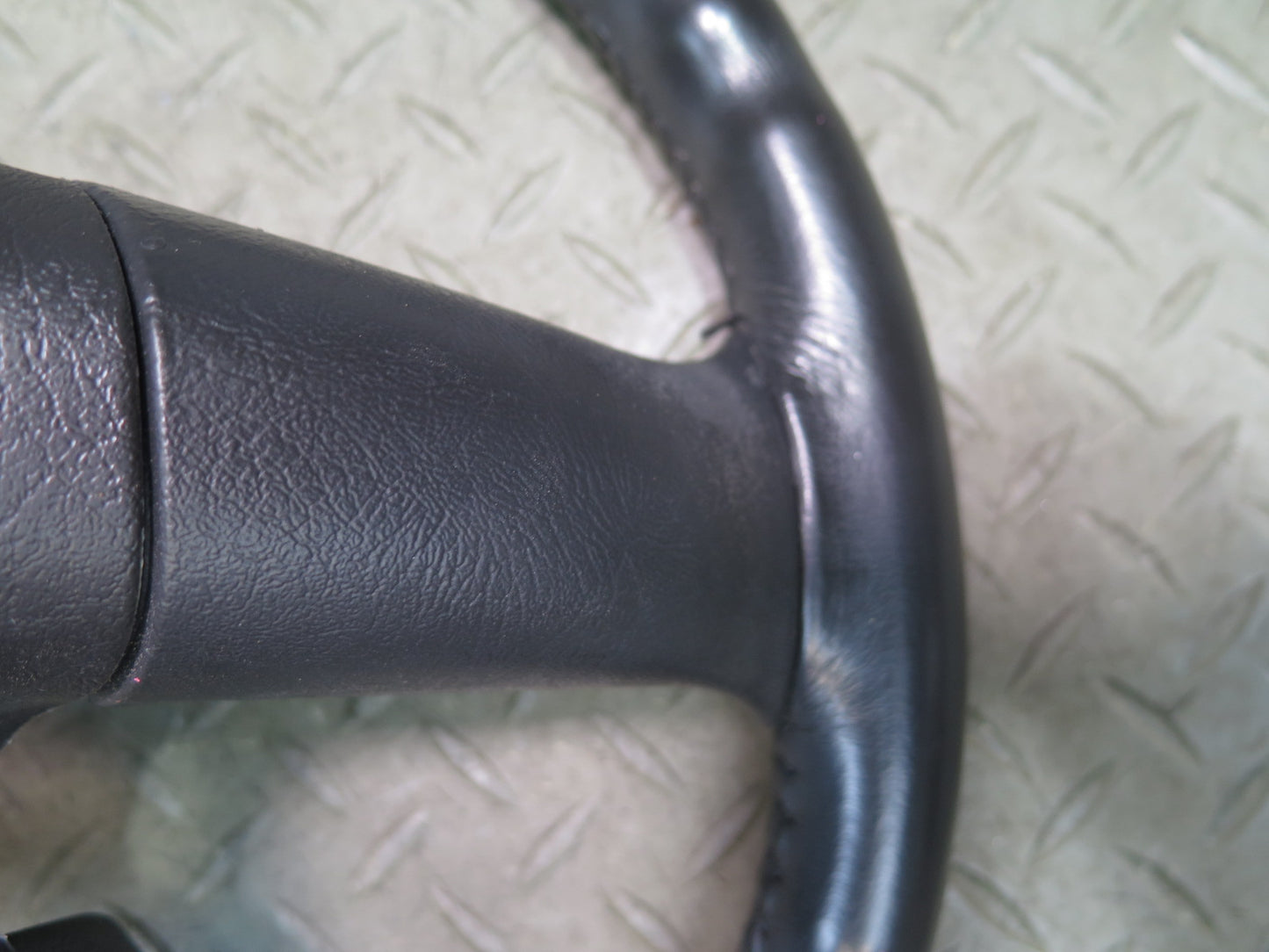 2003-2007 Hummer H2 Leather Steering Wheel w Controls