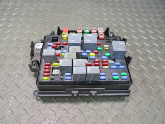2005-2007 Hummer H2 Engine Bay Junction Fuse Relay Box 15115617