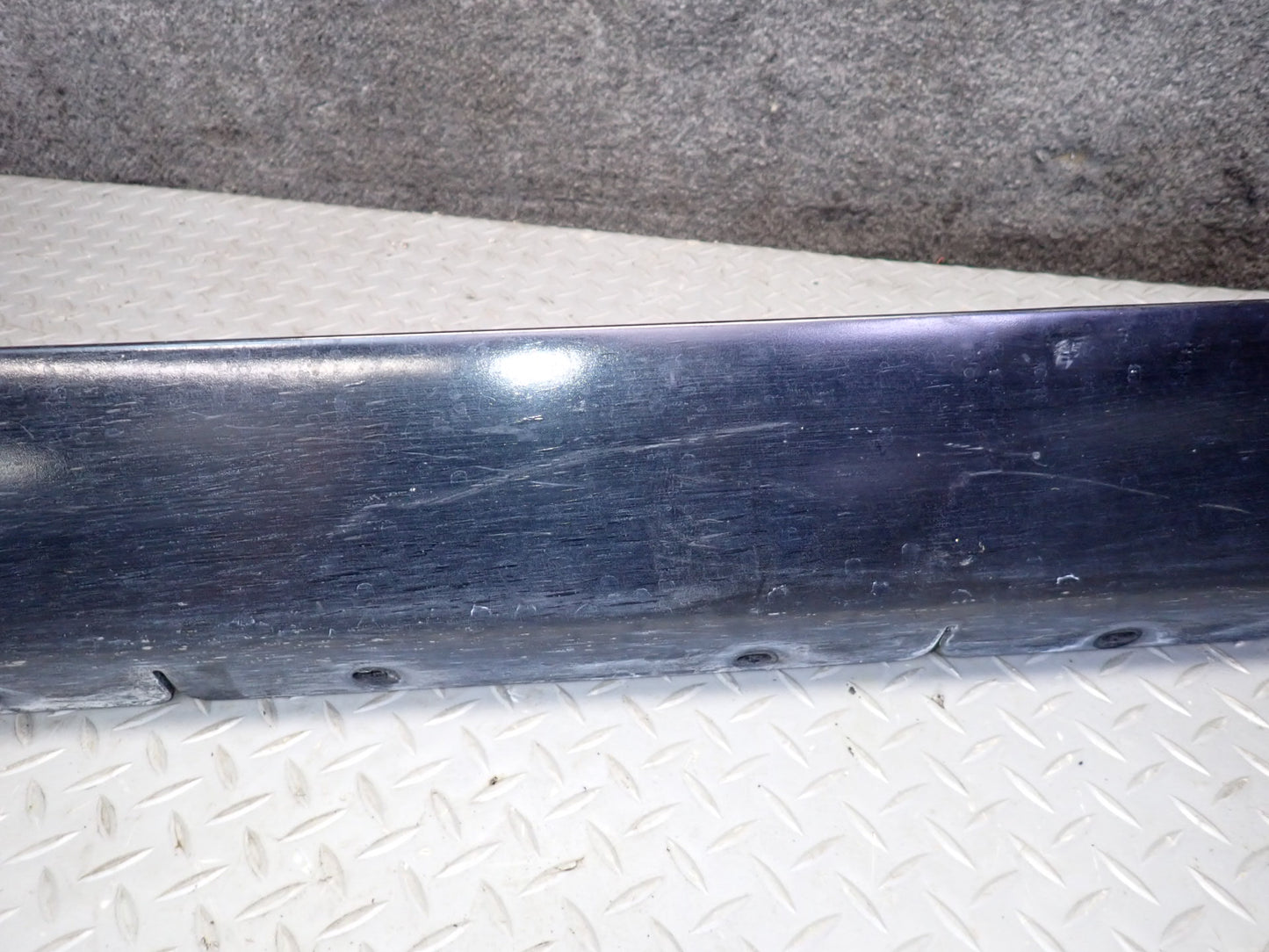 02-05 Ford Thunderbird Set of 2 Left & Right Side Skirt Rocker Panel Molding OEM