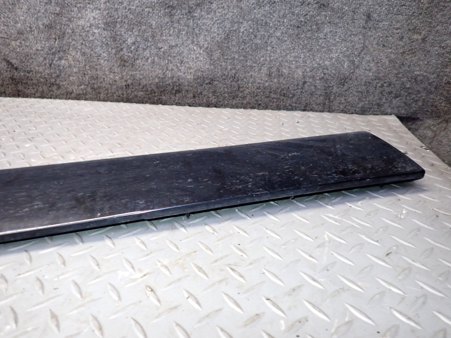 02-05 Ford Thunderbird Set of 2 Left & Right Side Skirt Rocker Panel Molding OEM