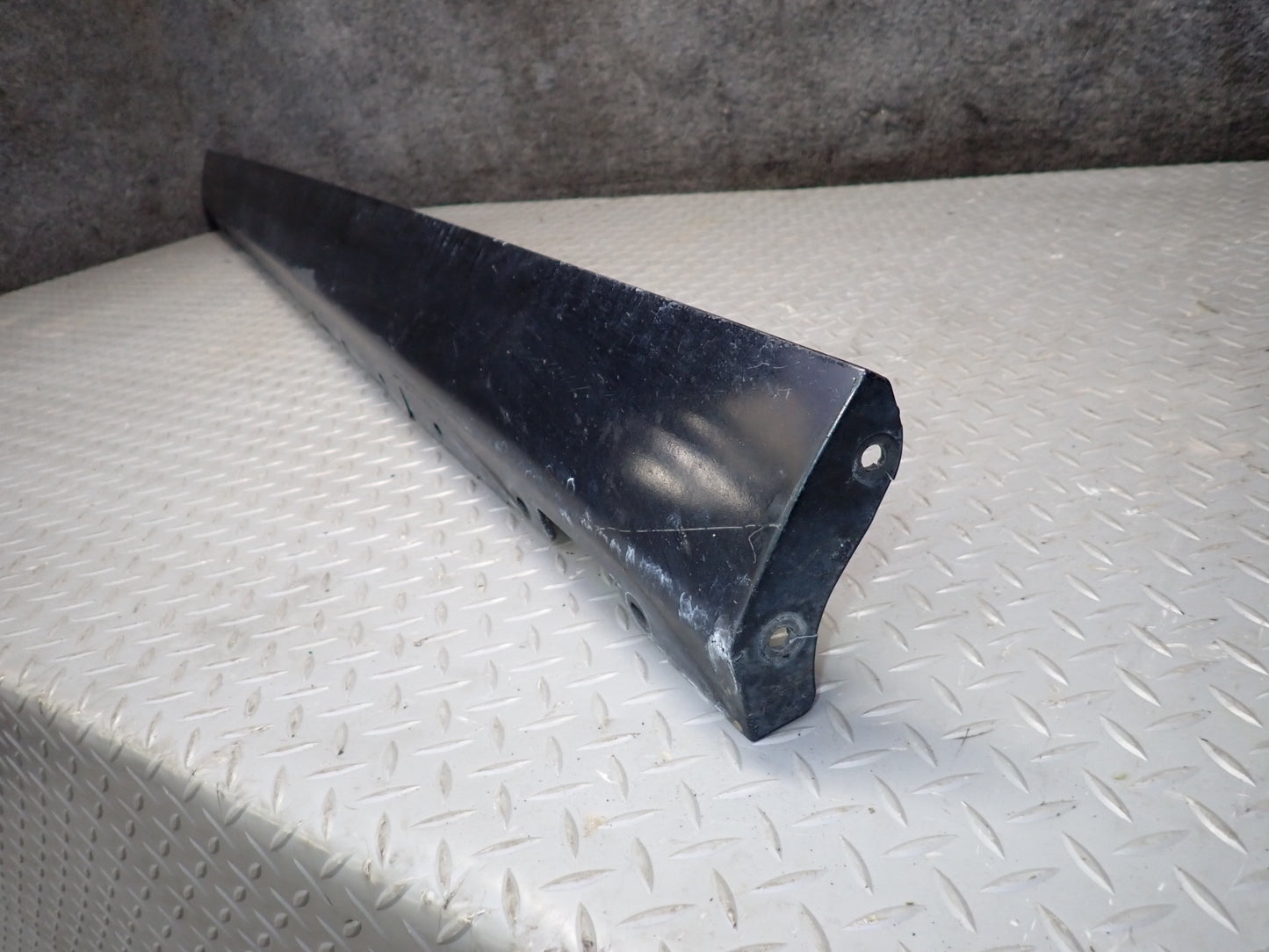 02-05 Ford Thunderbird Set of 2 Left & Right Side Skirt Rocker Panel Molding OEM