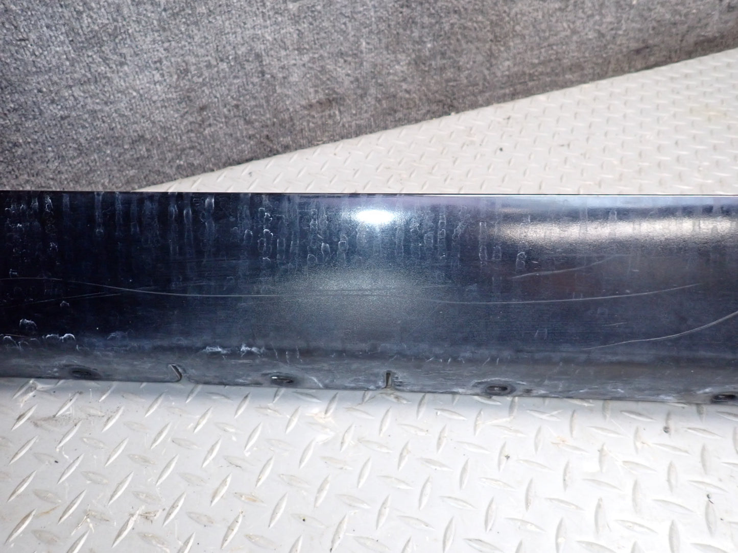 02-05 Ford Thunderbird Set of 2 Left & Right Side Skirt Rocker Panel Molding OEM